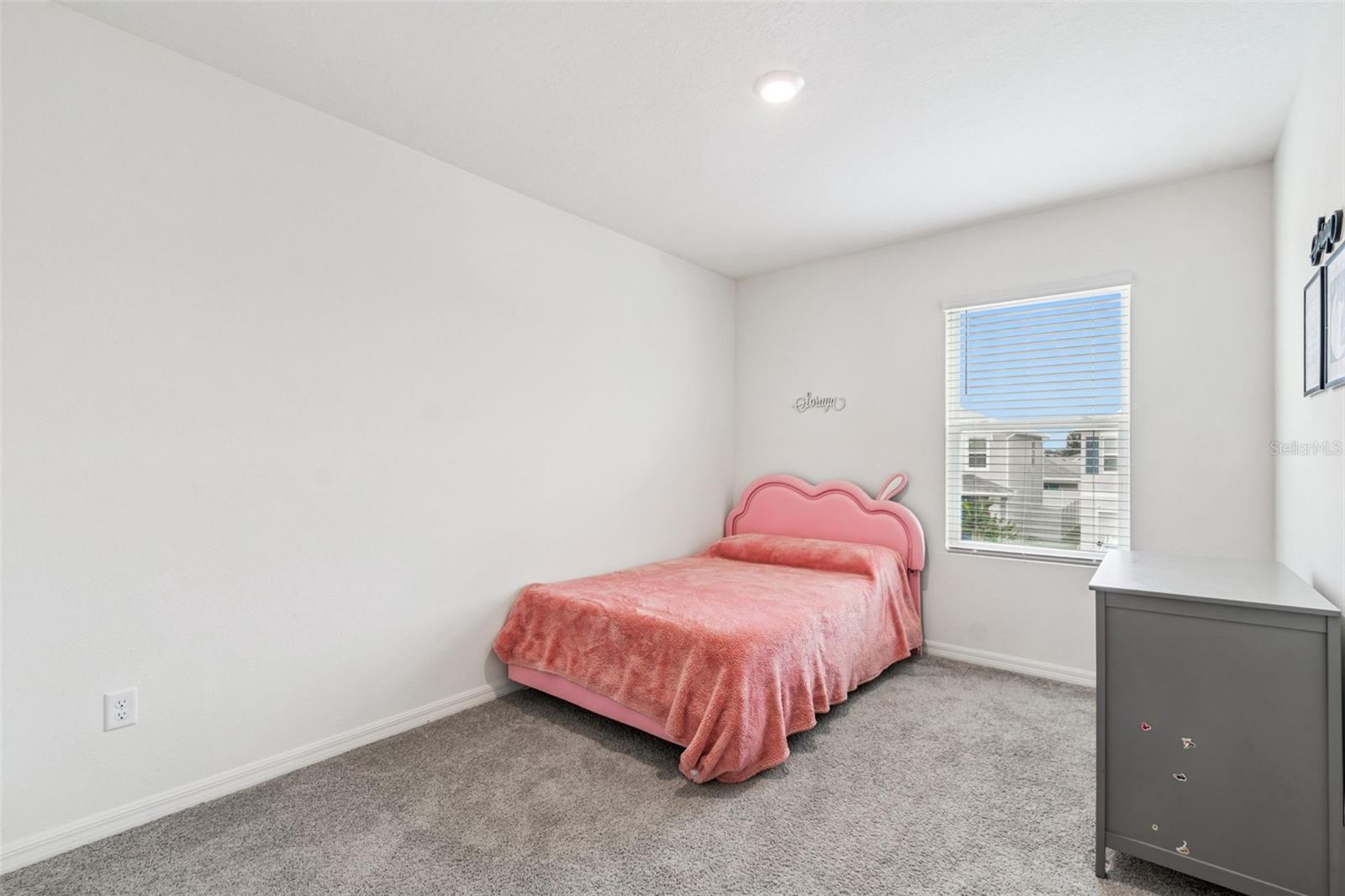 Image 50 of 100 For 5667 Chorleywood Lane