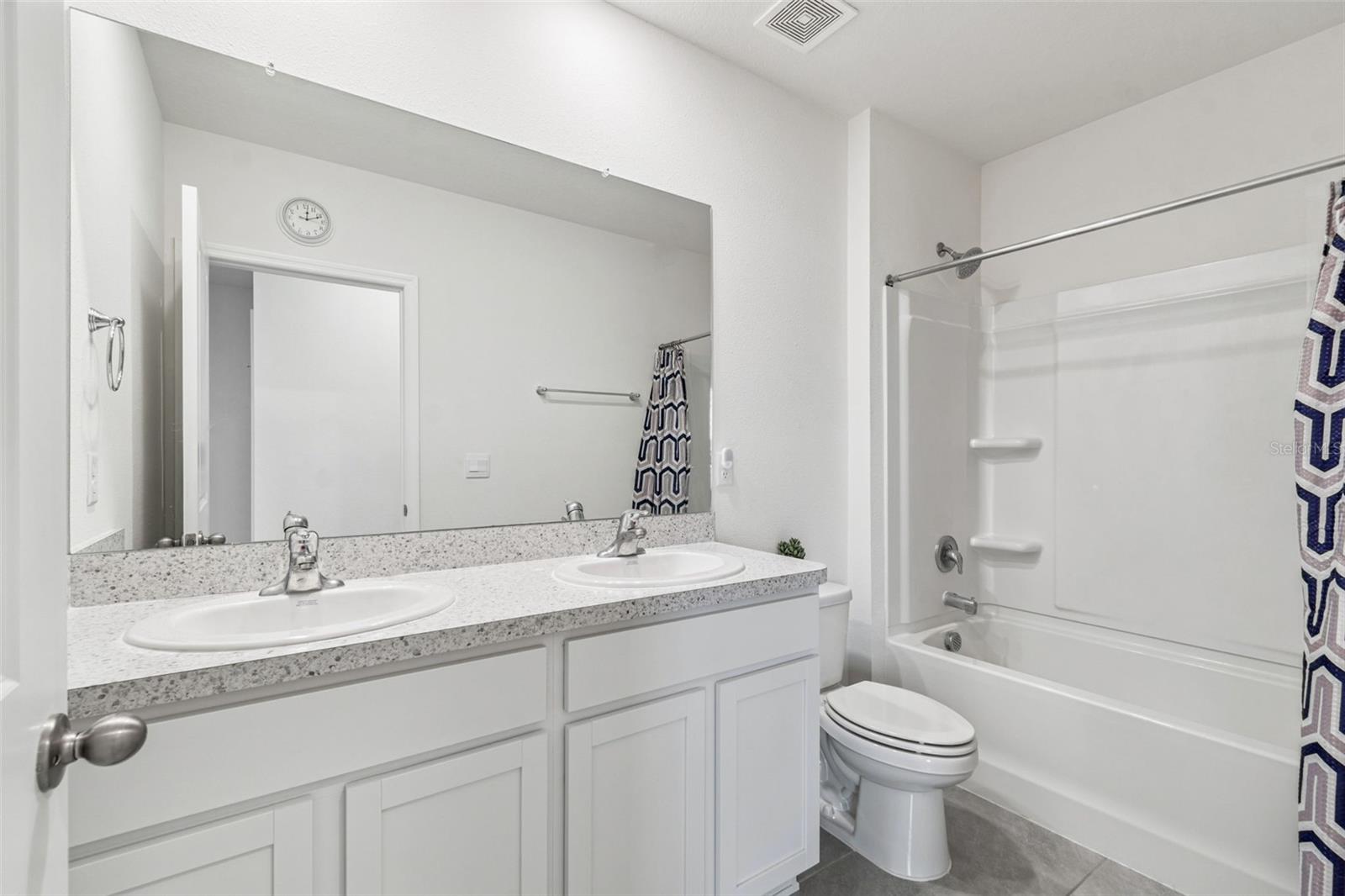 Image 53 of 100 For 5667 Chorleywood Lane