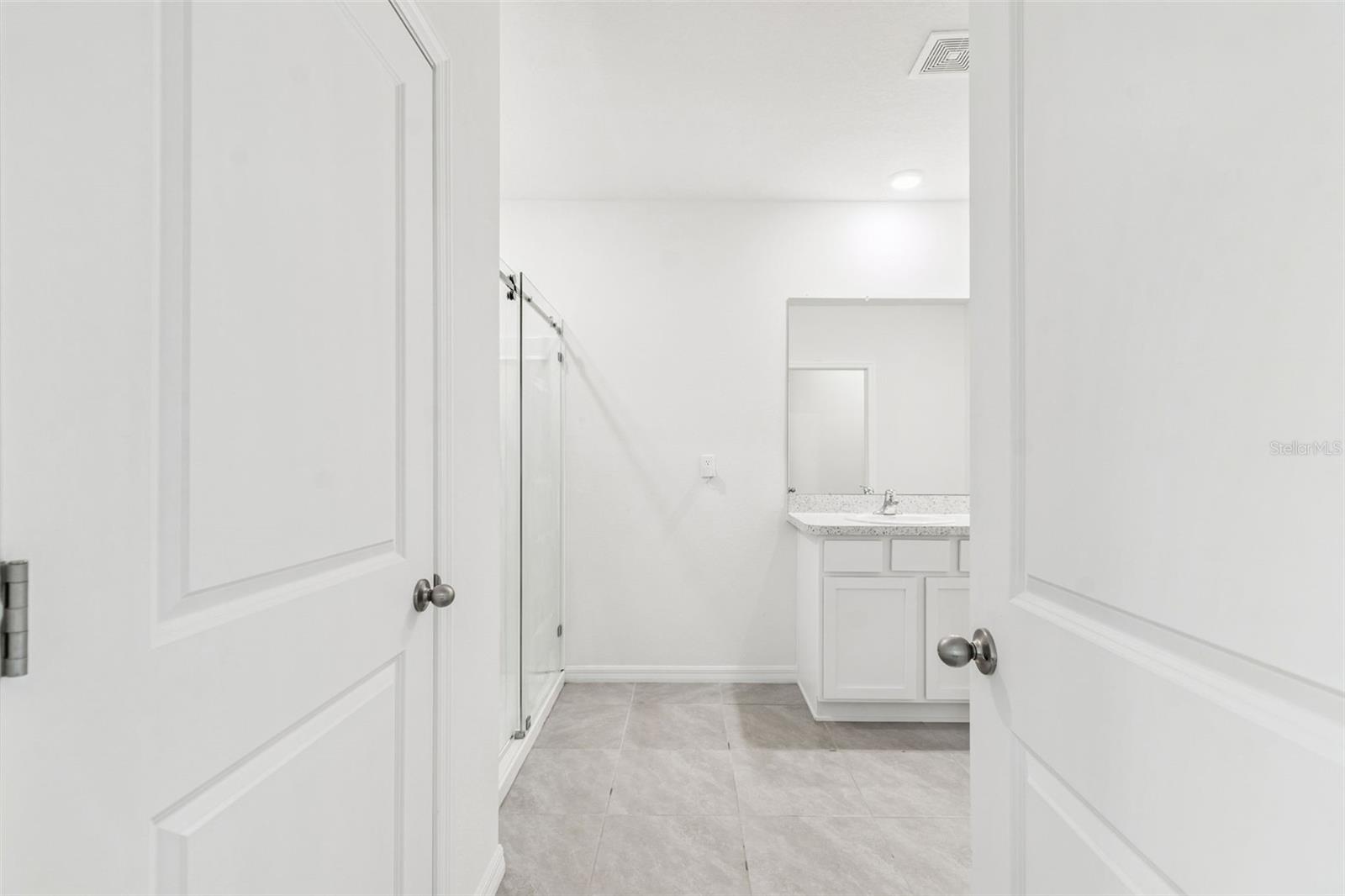 Image 58 of 100 For 5667 Chorleywood Lane