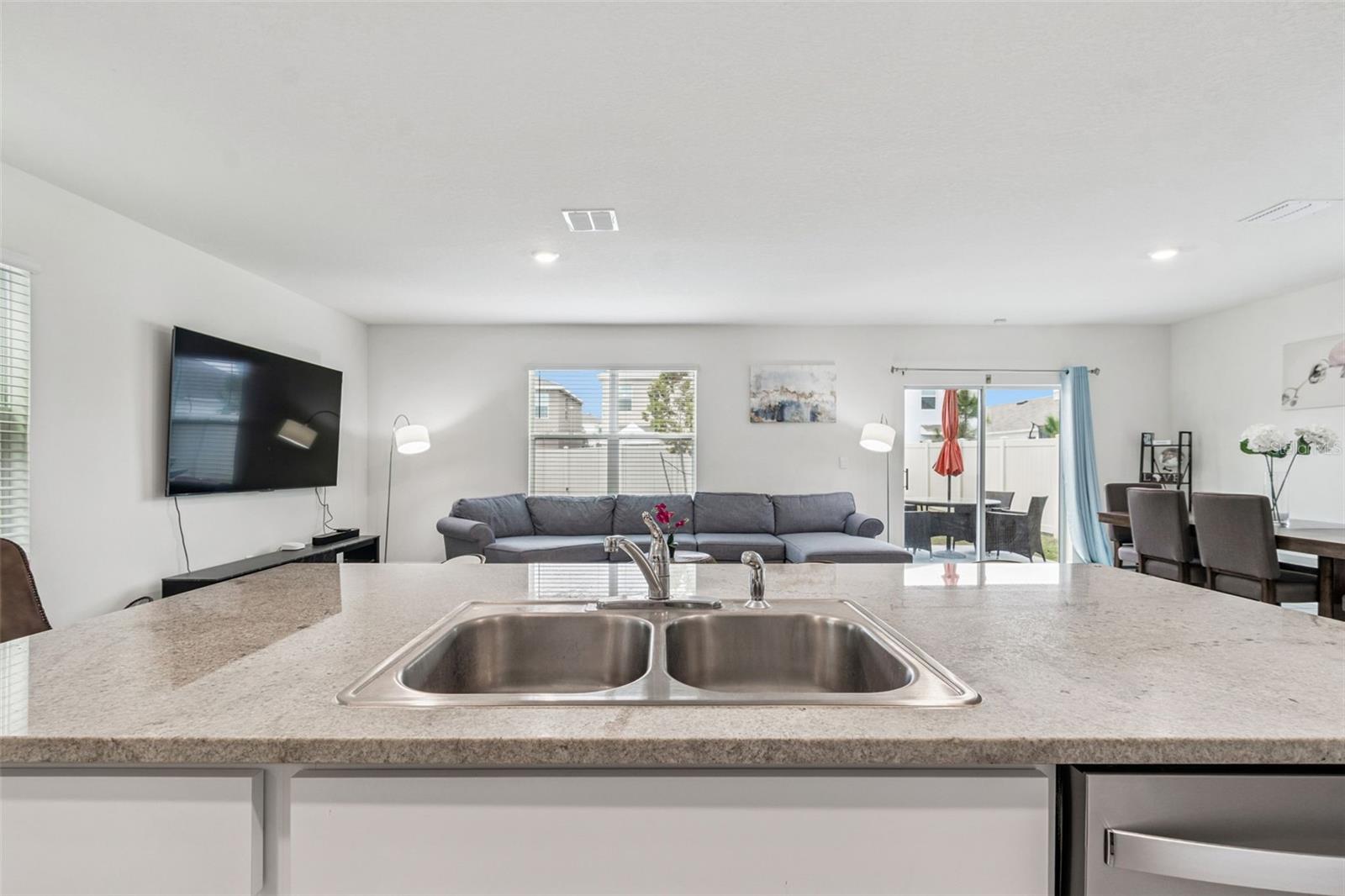 Image 8 of 100 For 5667 Chorleywood Lane