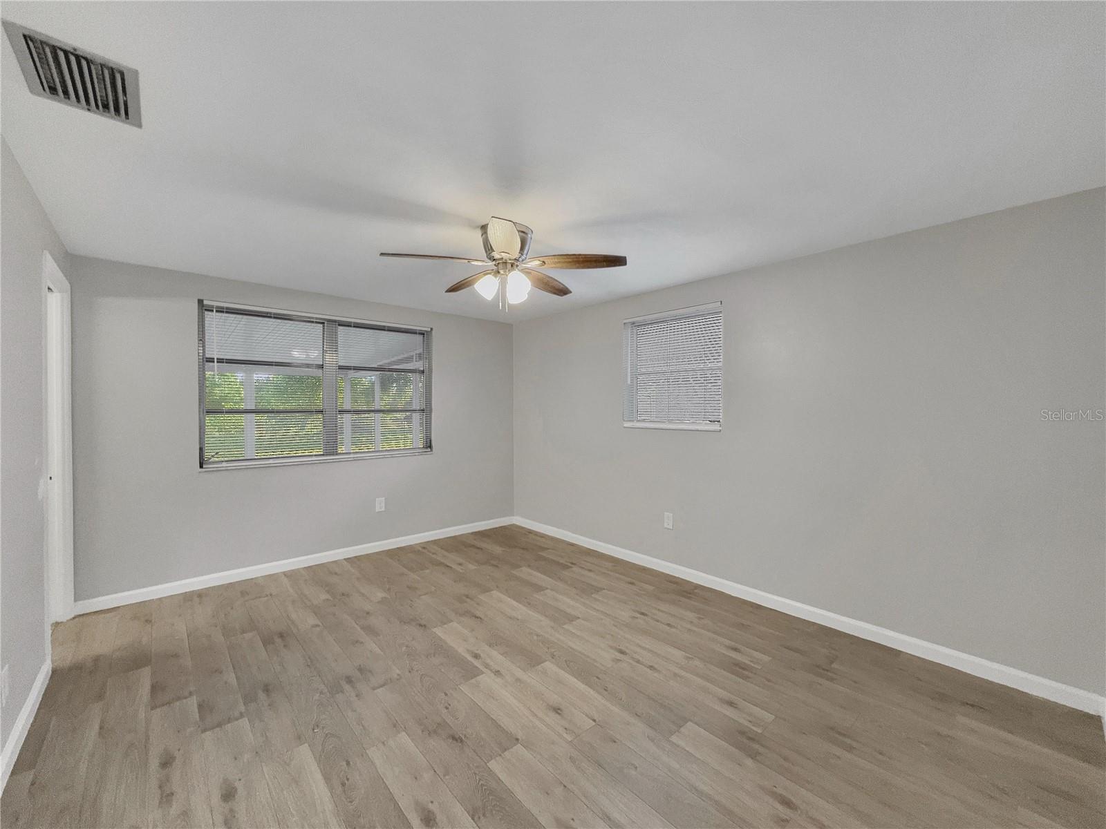 Image 9 of 22 For 9240 Glen Moor Lane