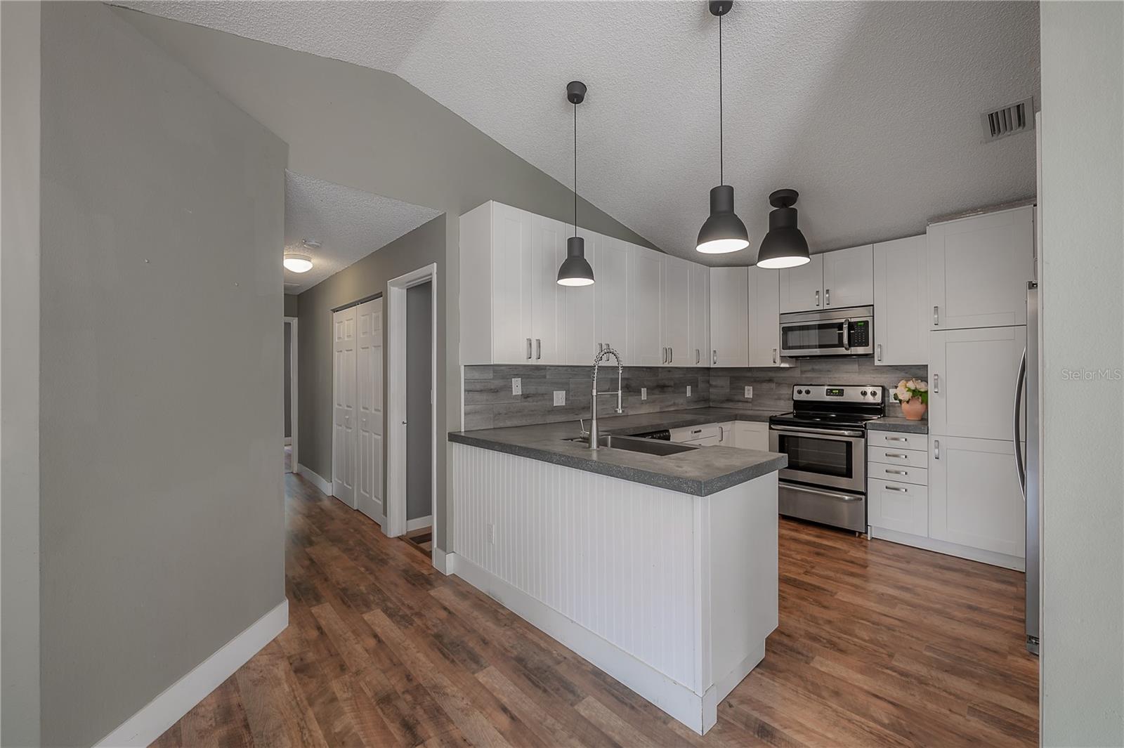 Image 11 of 34 For 2756 Braham Court