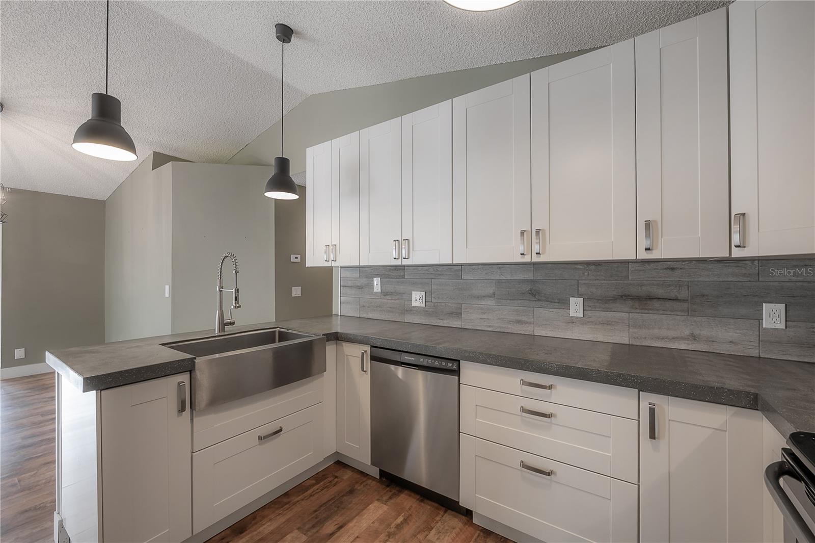 Image 13 of 34 For 2756 Braham Court