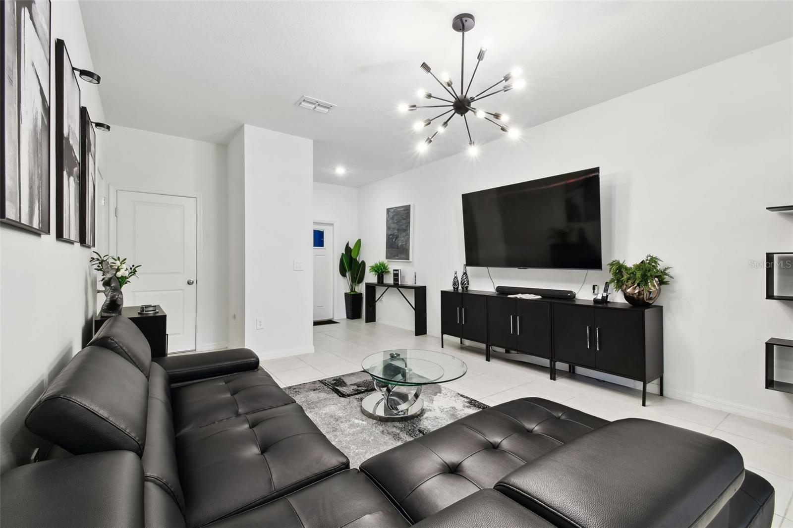 Image 10 of 75 For 2513 Sunray Venus Way