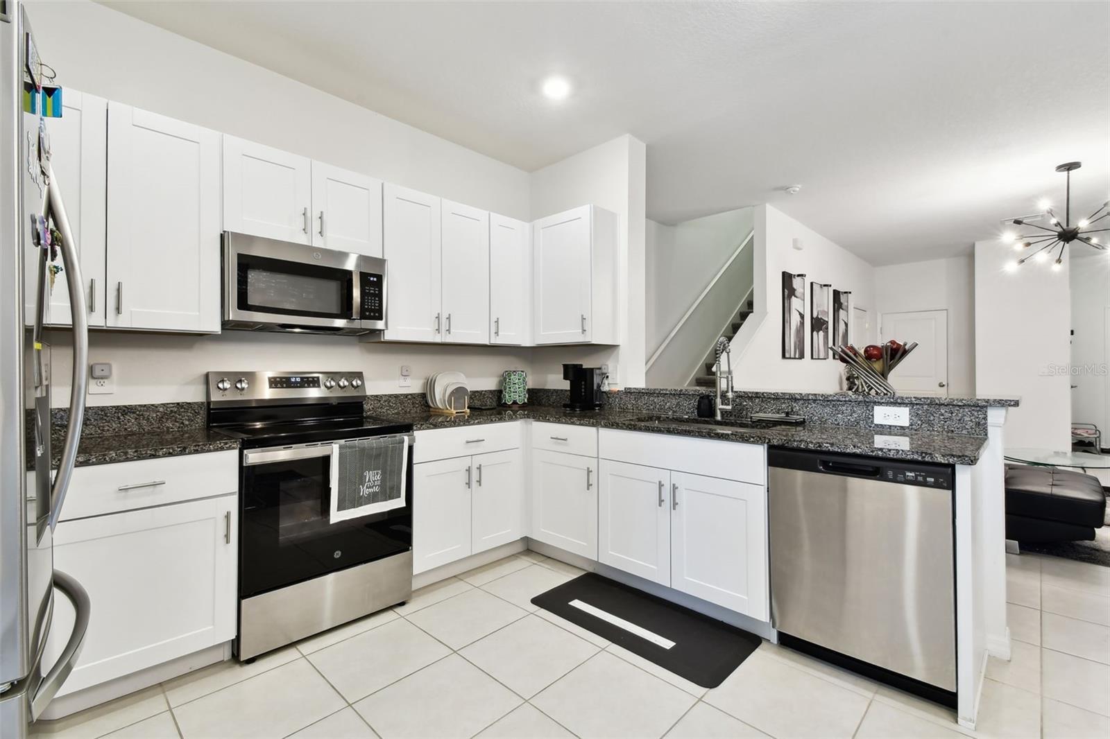 Image 16 of 75 For 2513 Sunray Venus Way