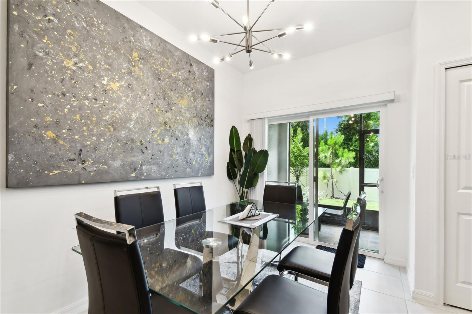 Image 22 of 75 For 2513 Sunray Venus Way