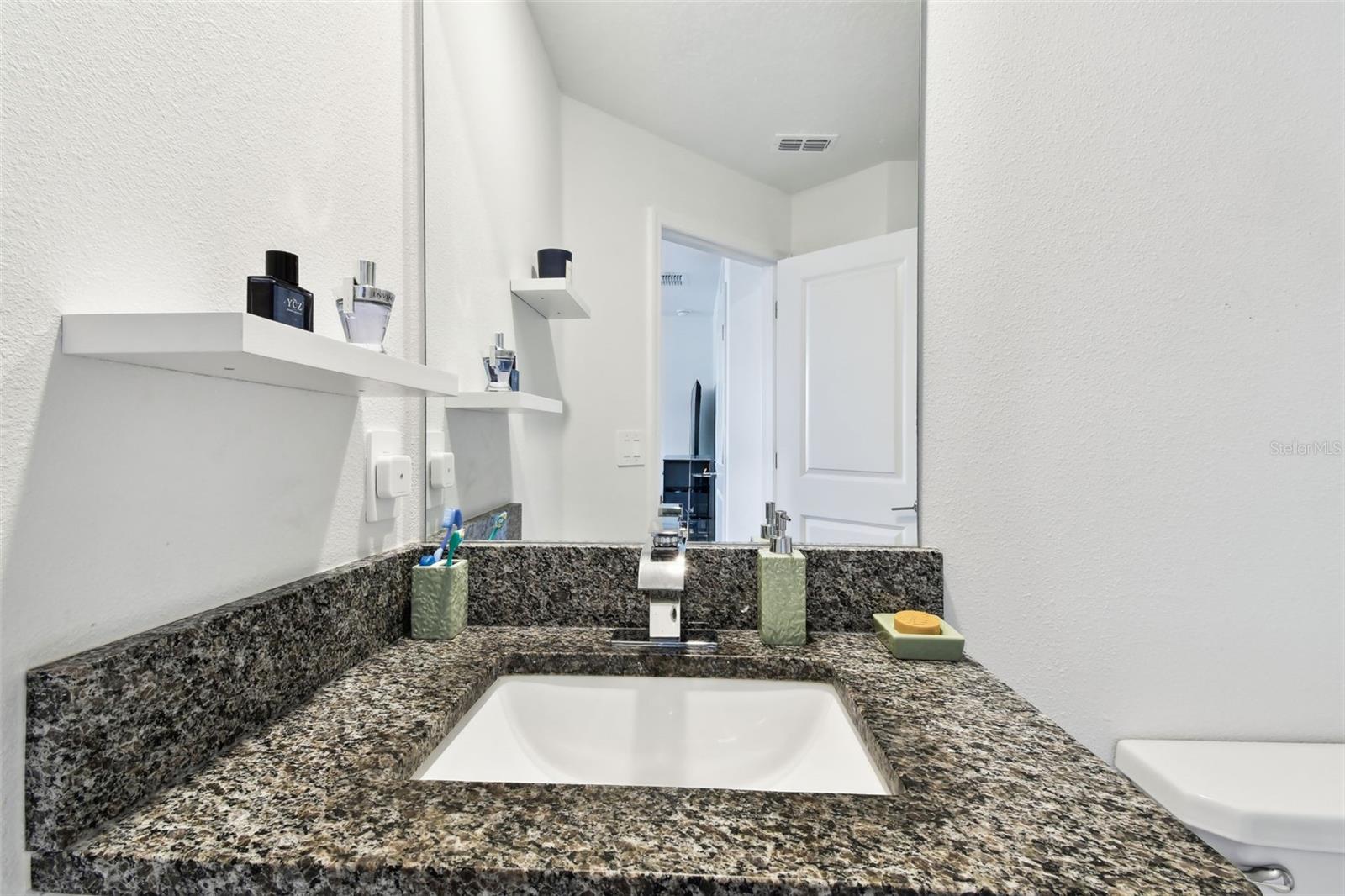 Image 31 of 75 For 2513 Sunray Venus Way