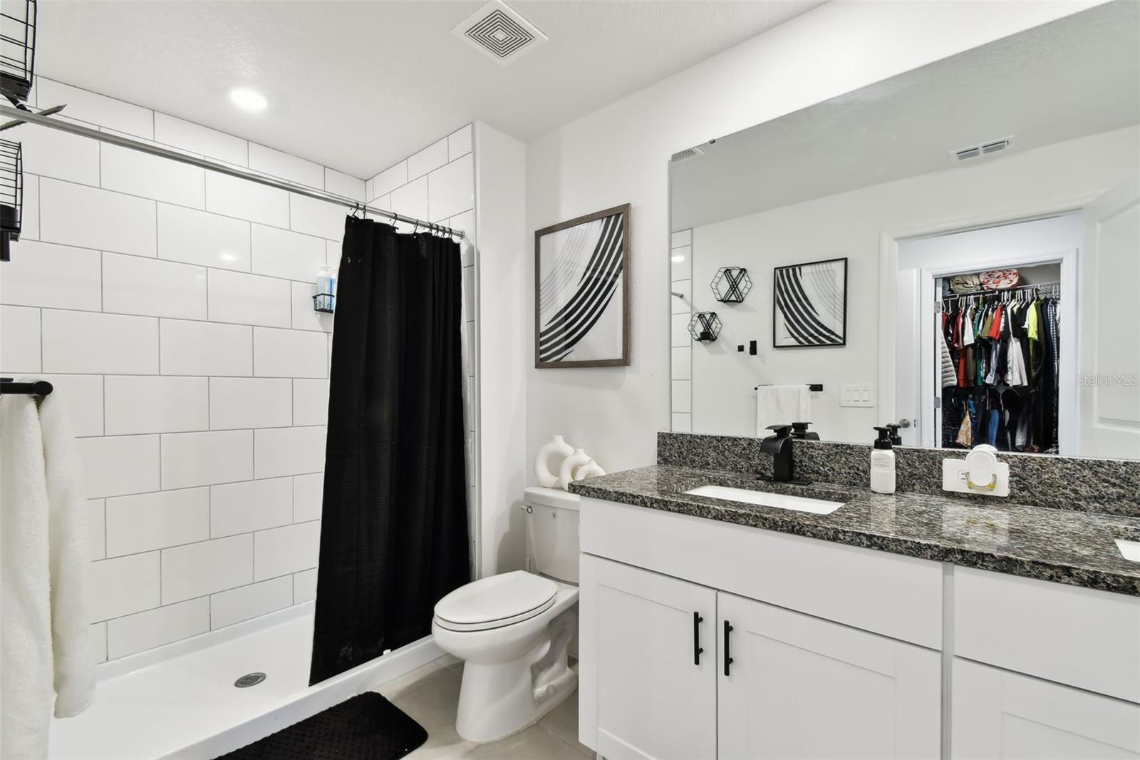 Image 33 of 75 For 2513 Sunray Venus Way