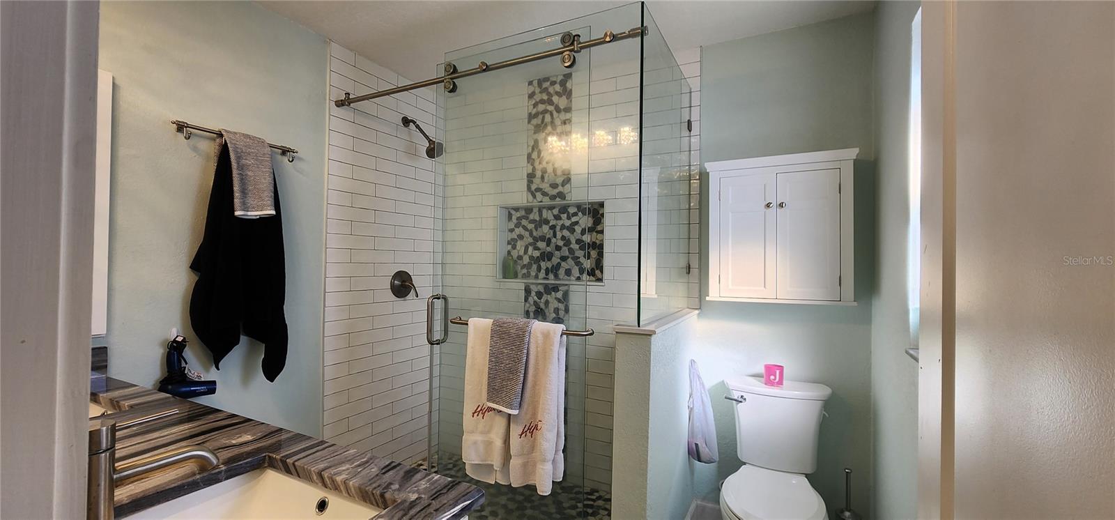 Image 11 of 21 For 418 Imperial Drive