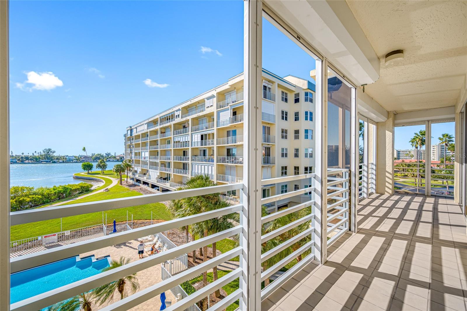 Image 20 of 57 For 7872 Sailboat Key Boulevard S 306