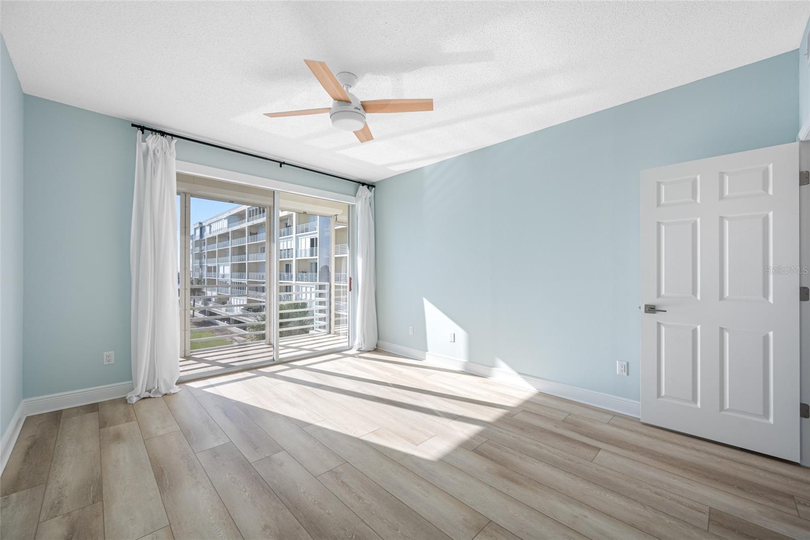 Image 37 of 57 For 7872 Sailboat Key Boulevard S 306