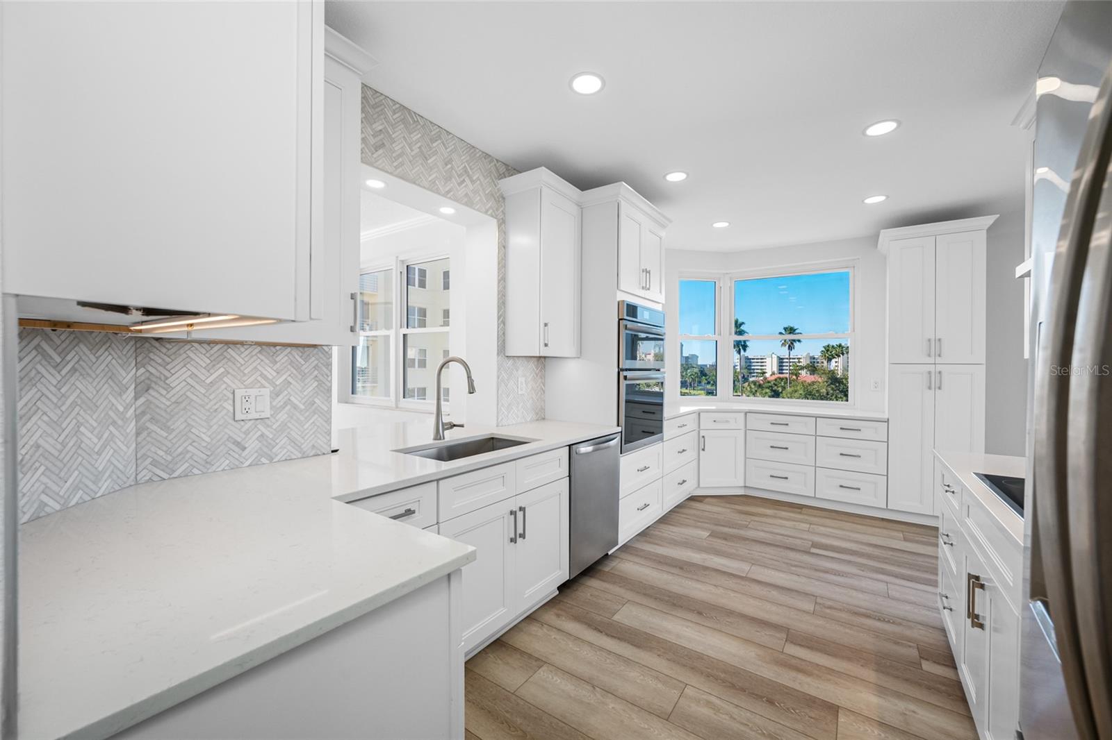 Image 8 of 57 For 7872 Sailboat Key Boulevard S 306