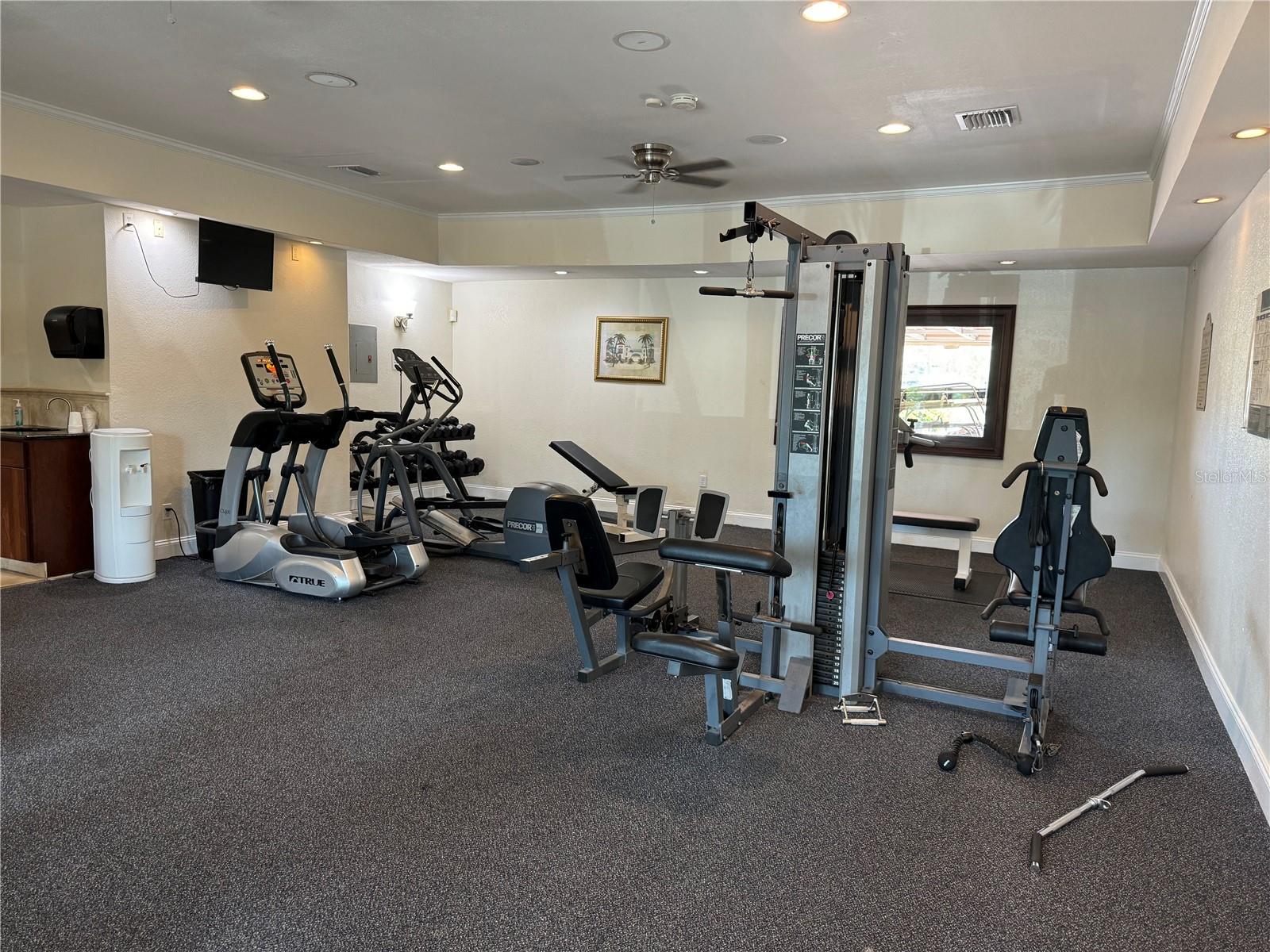 Image 22 of 23 For 10263 Gandy Boulevard N 2303