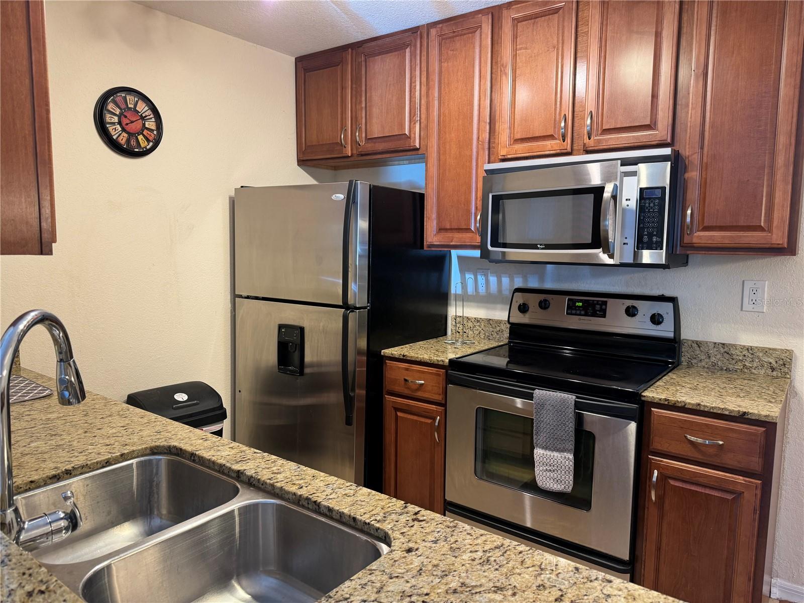 Image 5 of 23 For 10263 Gandy Boulevard N 2303