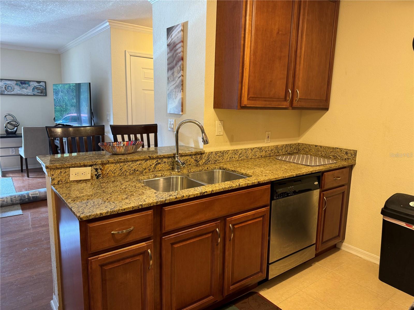 Image 6 of 23 For 10263 Gandy Boulevard N 2303