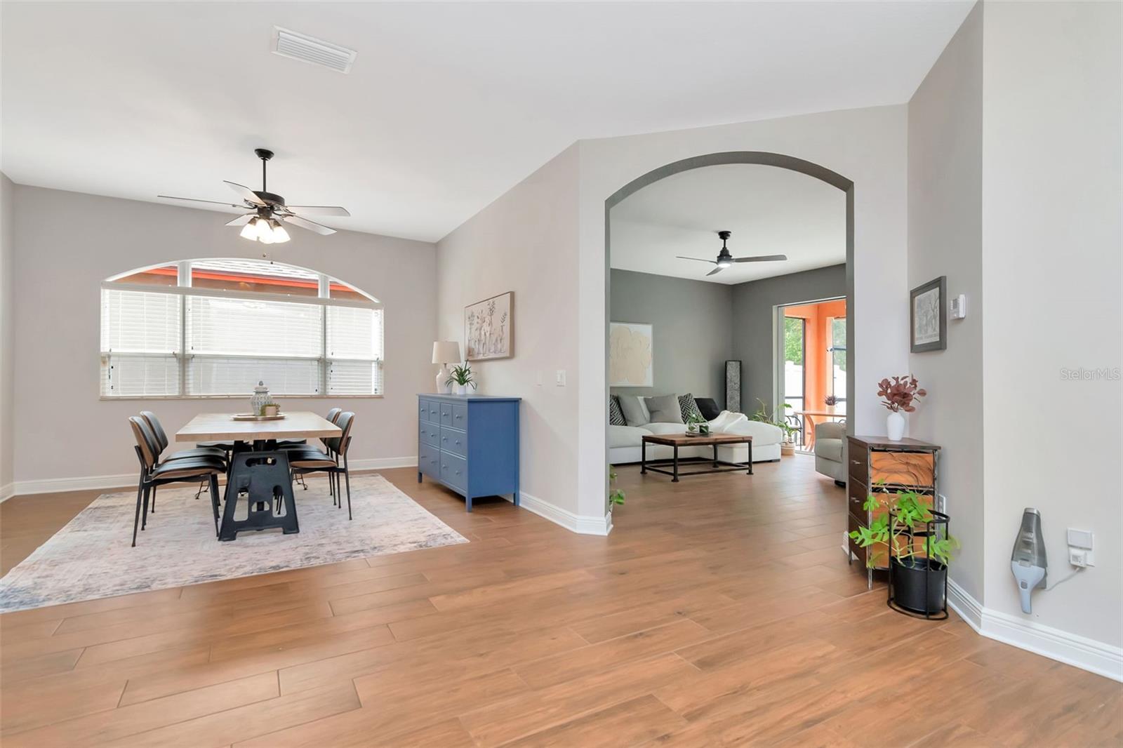 Image 10 of 59 For 31241 Kirkshire Court