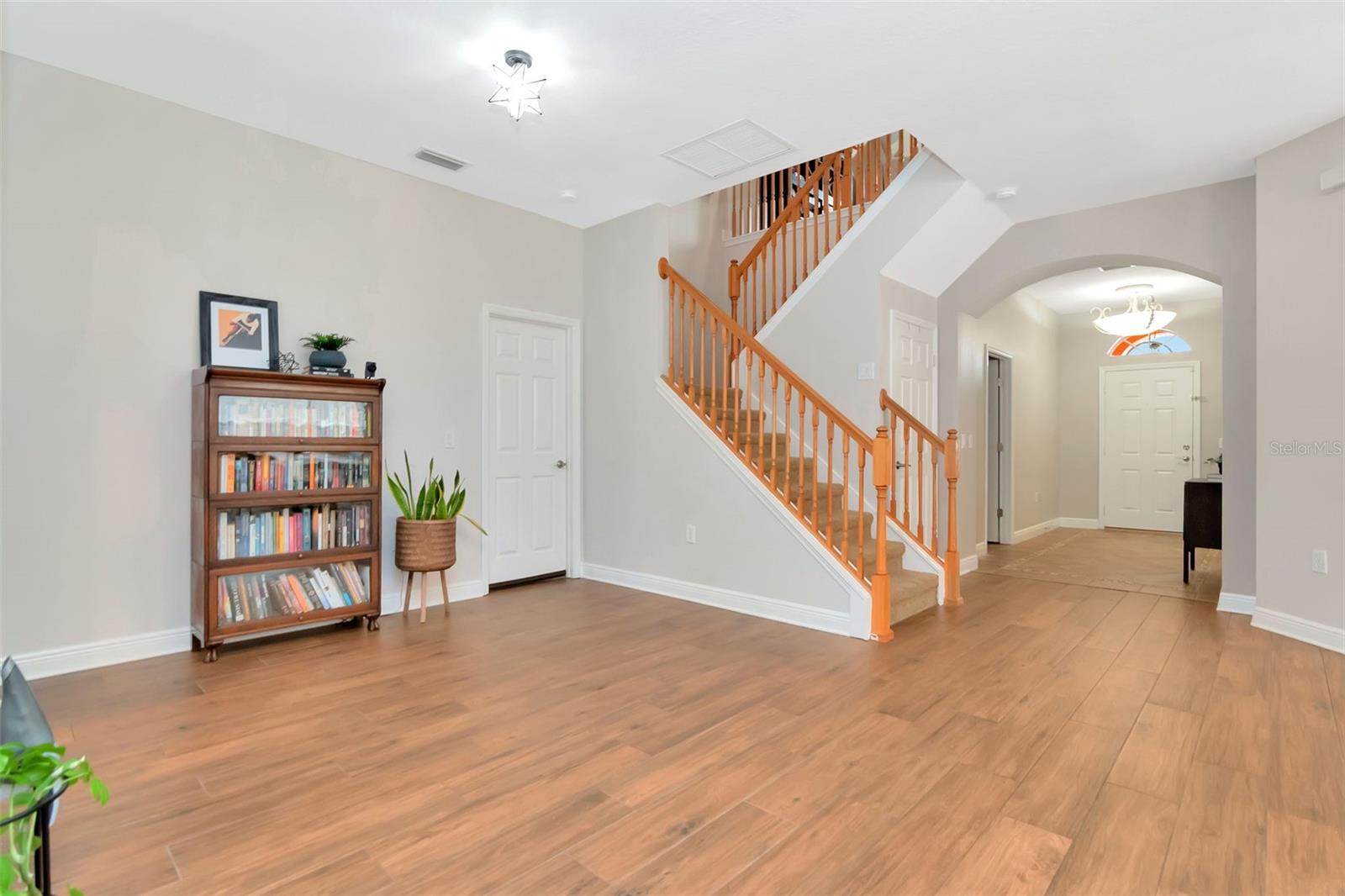 Image 8 of 59 For 31241 Kirkshire Court