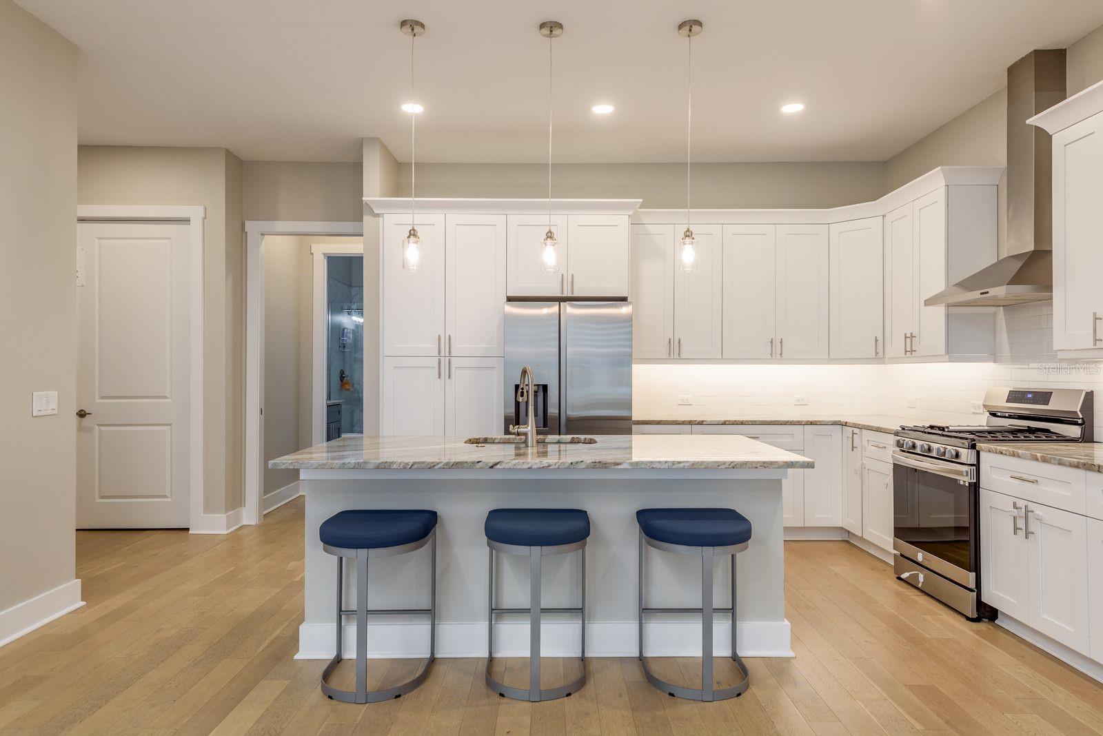 Image 16 of 52 For 833 Oak Bend Lane