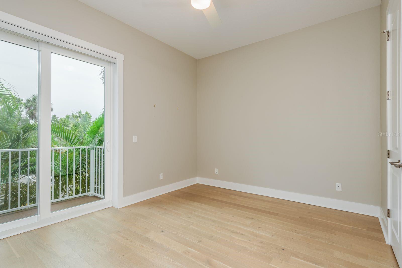 Image 20 of 52 For 833 Oak Bend Lane