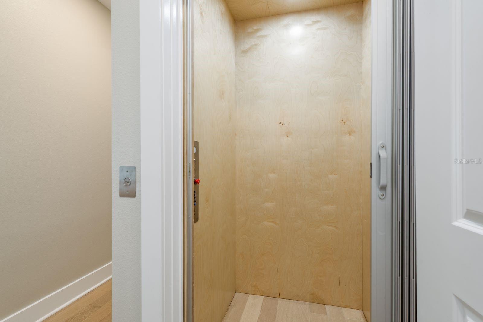 Image 7 of 52 For 833 Oak Bend Lane