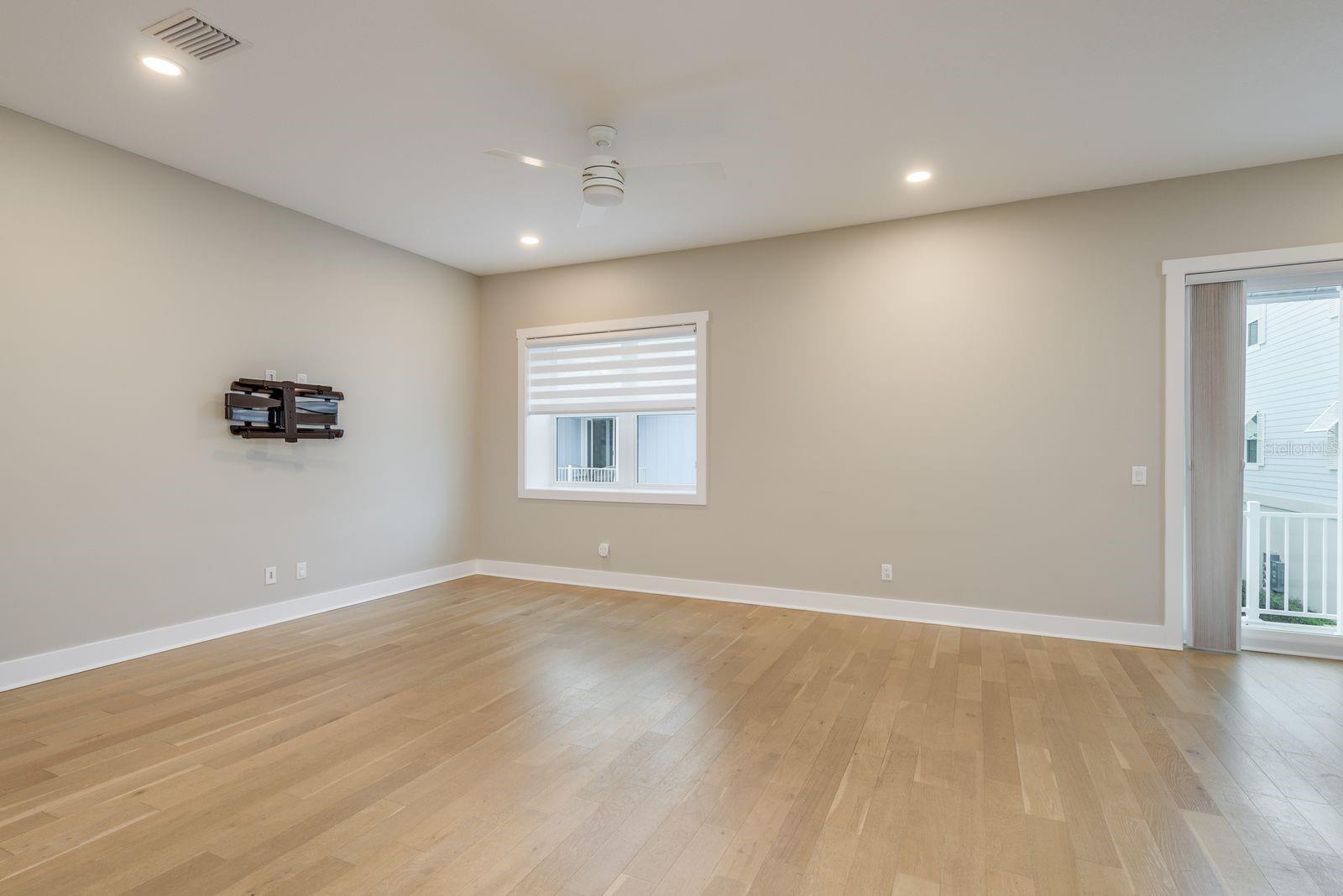 Image 9 of 52 For 833 Oak Bend Lane