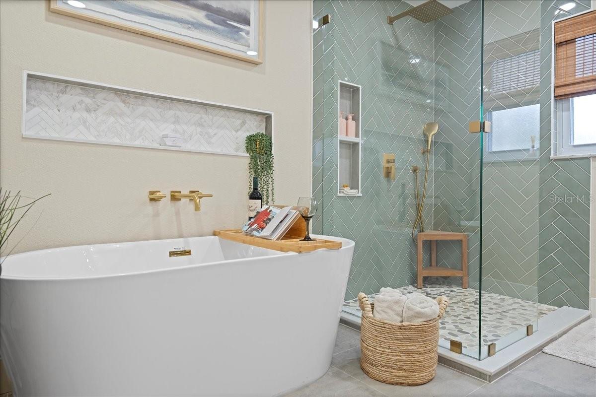 Listing photo id 22 for 8590 119th Street