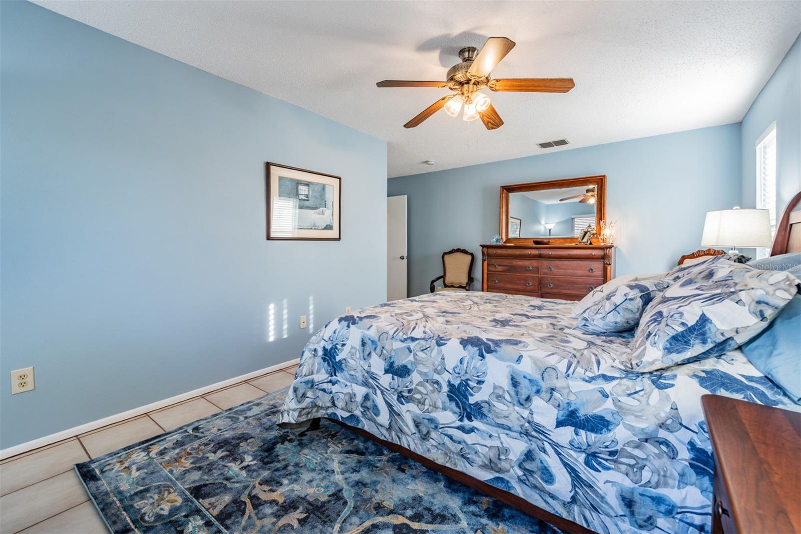 Image 20 of 40 For 2932 Macalpin Drive W