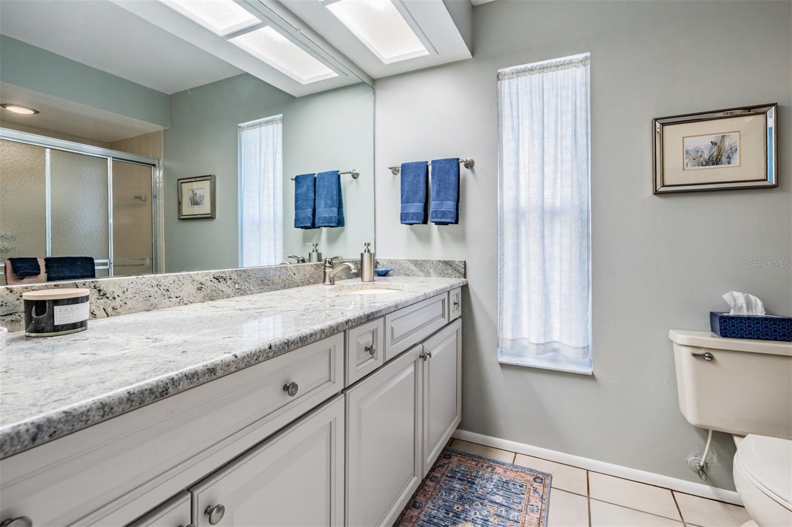 Image 22 of 40 For 2932 Macalpin Drive W