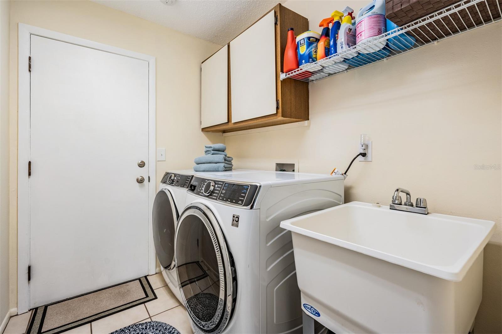 Image 26 of 40 For 2932 Macalpin Drive W