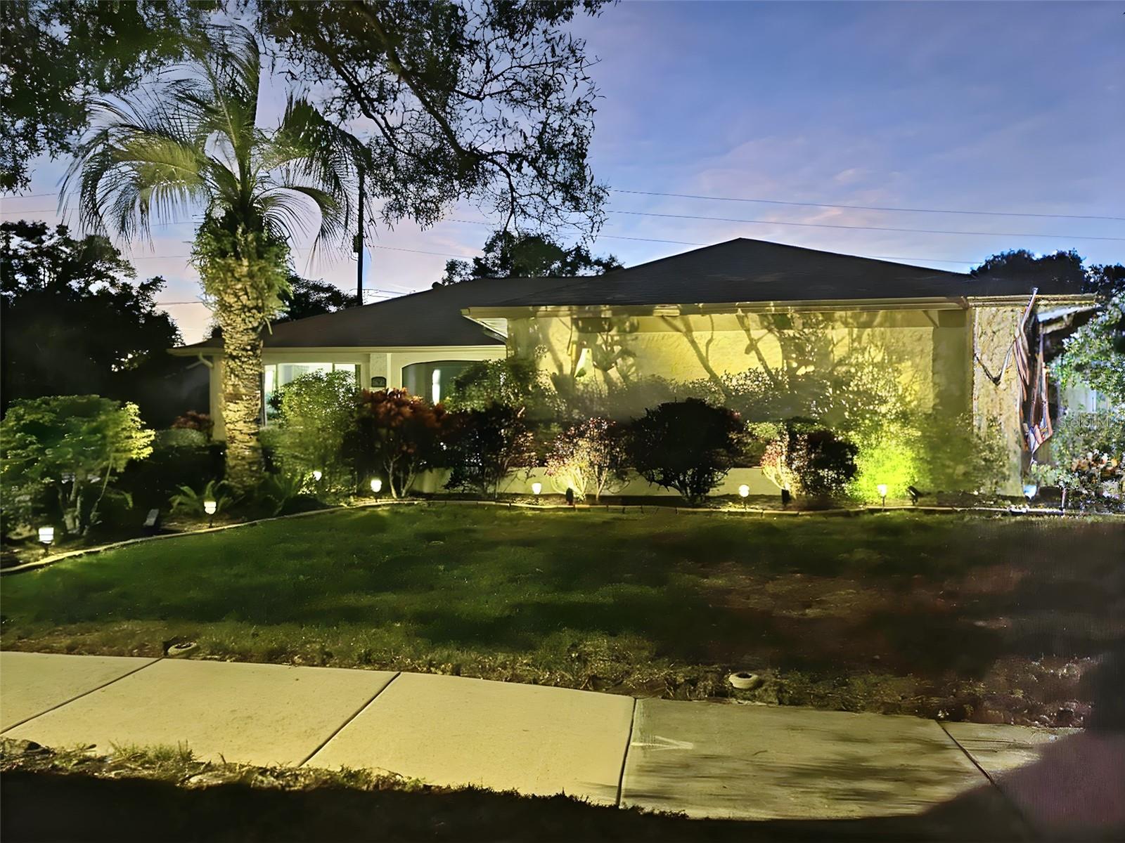 Image 27 of 40 For 2932 Macalpin Drive W