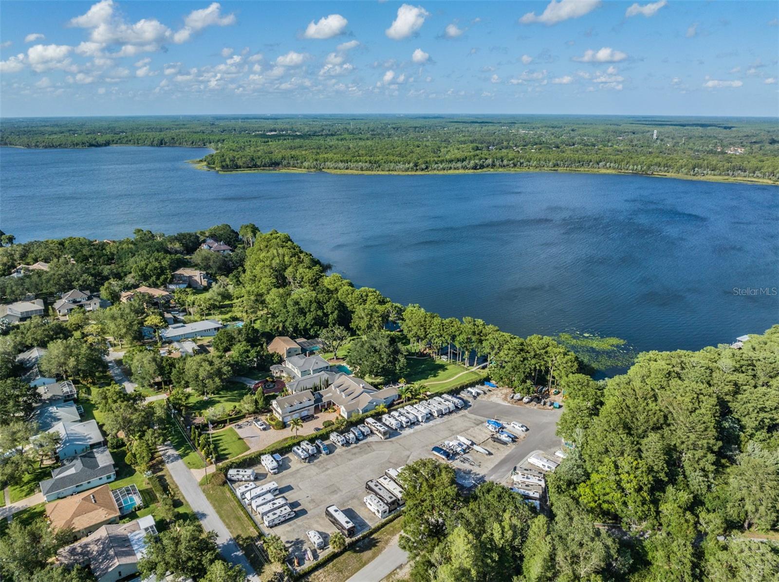 Image 36 of 40 For 2932 Macalpin Drive W