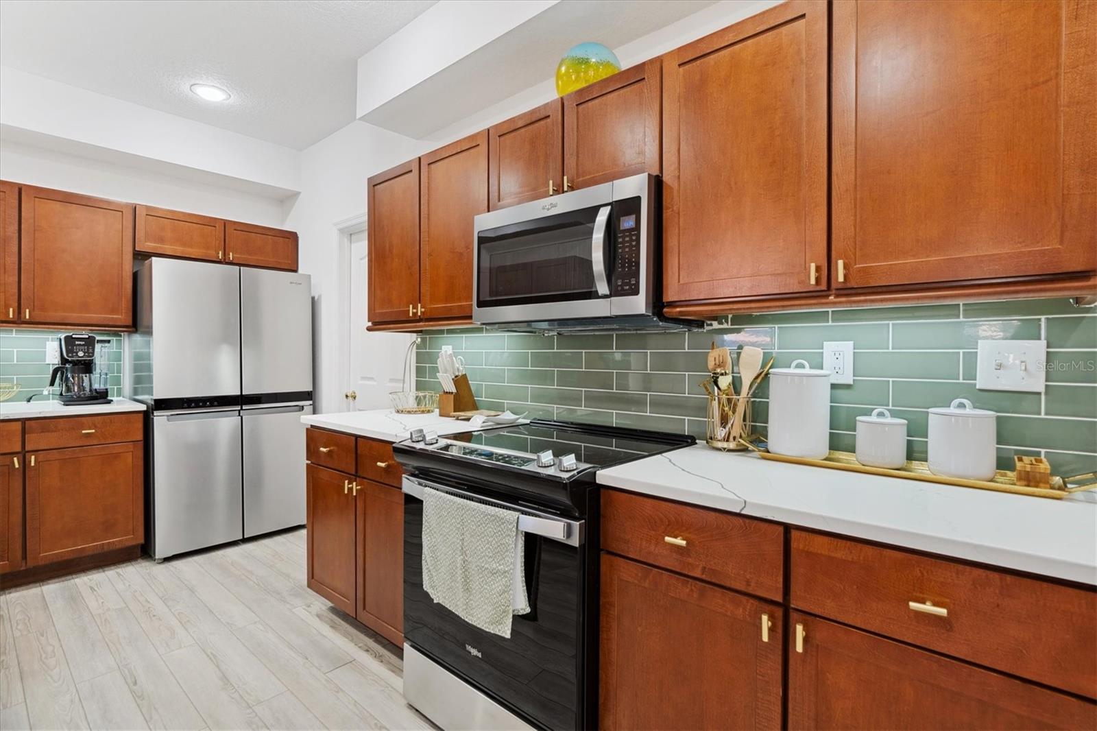 Image 12 of 39 For 642 Wells Court 402