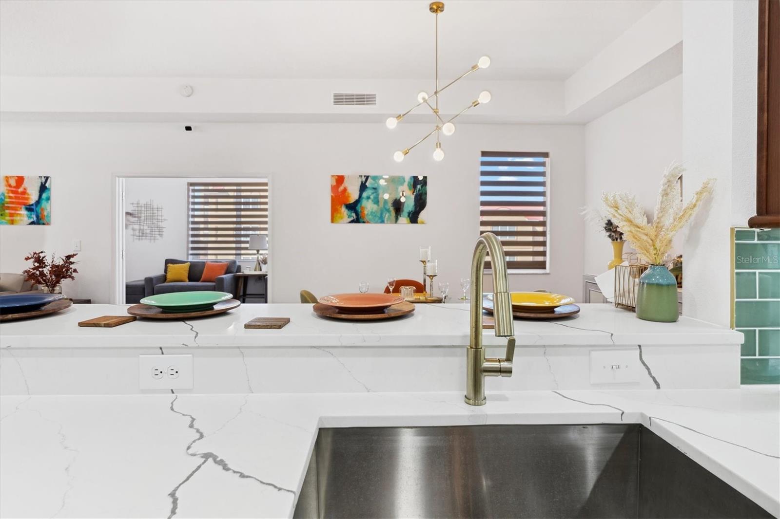 Image 13 of 39 For 642 Wells Court 402