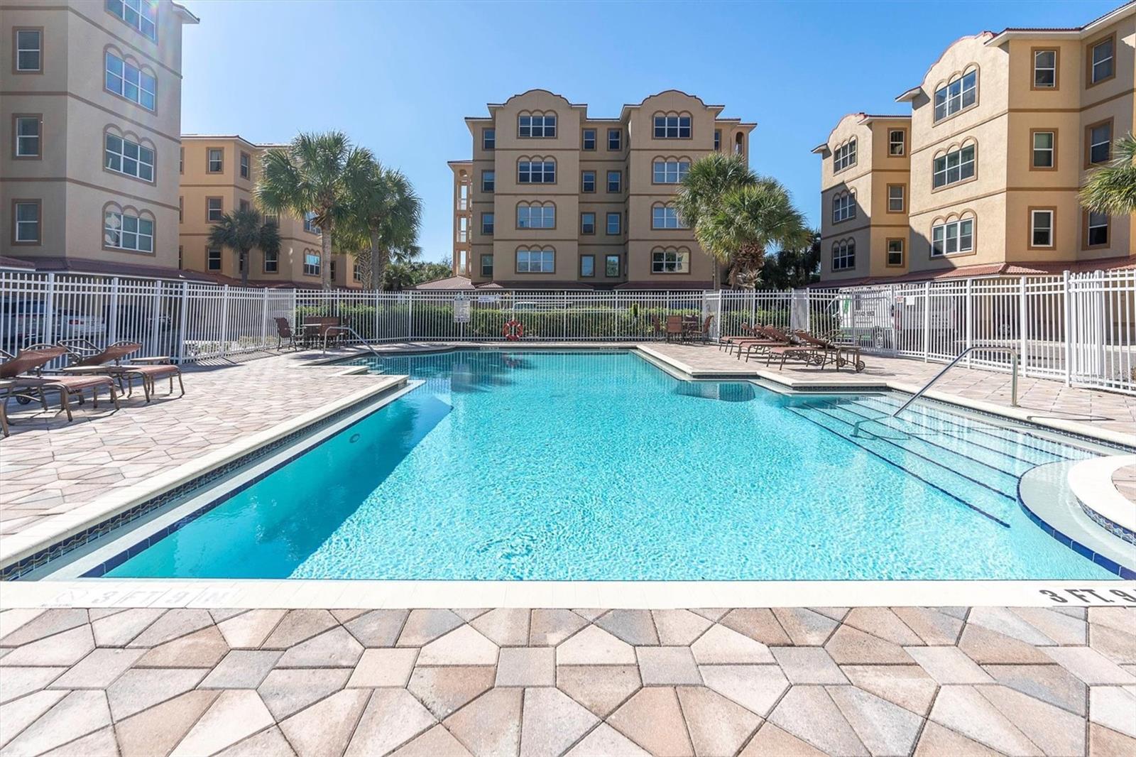 Image 31 of 39 For 642 Wells Court 402