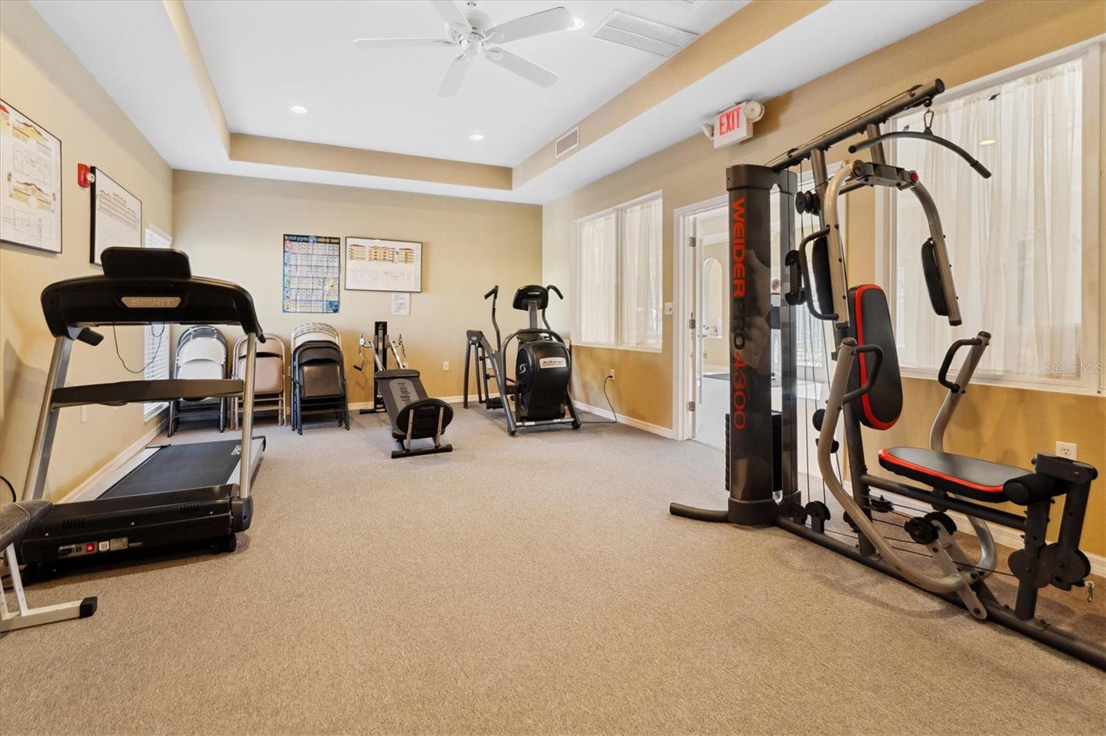 Image 33 of 39 For 642 Wells Court 402