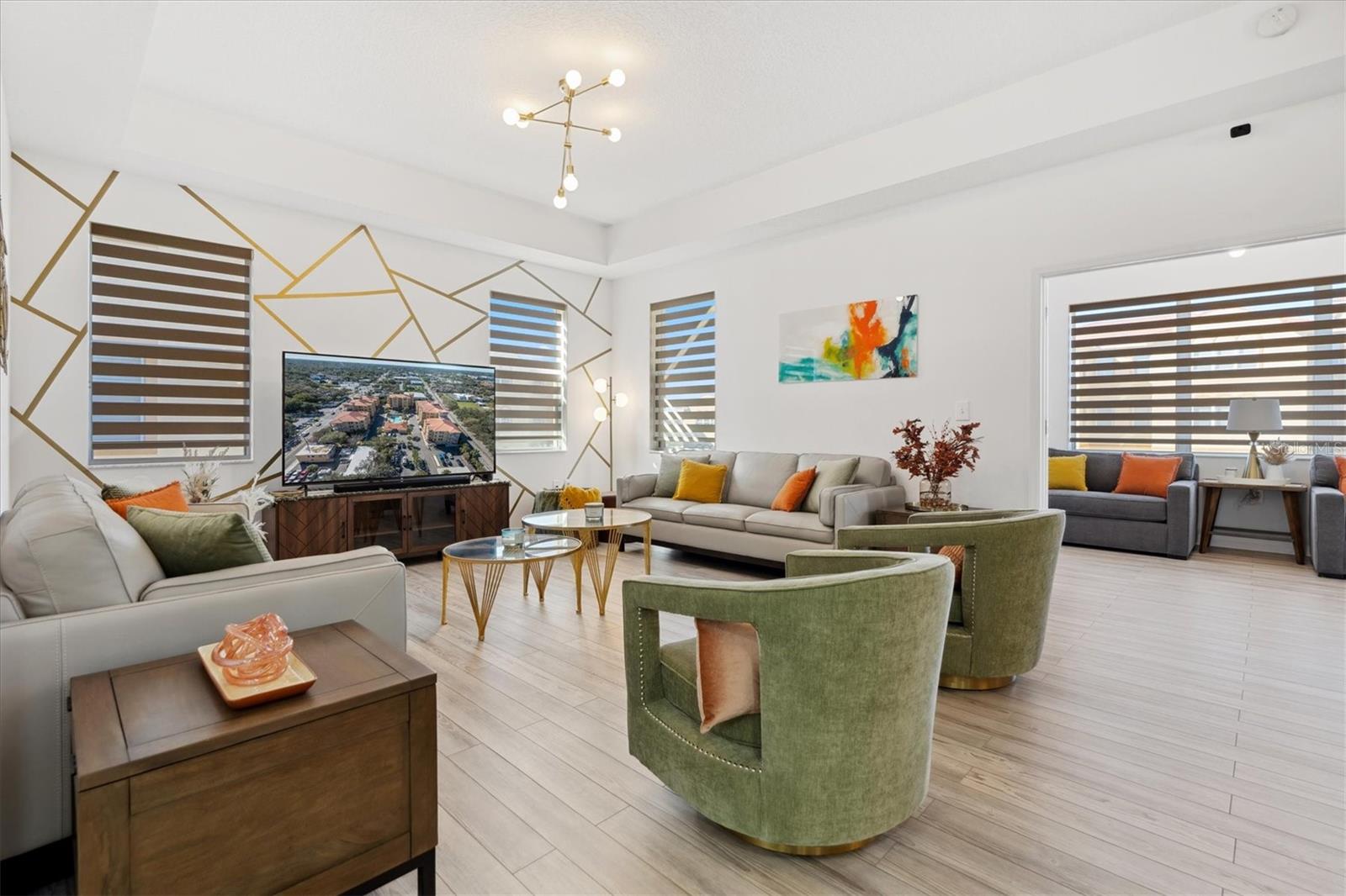 Image 5 of 39 For 642 Wells Court 402