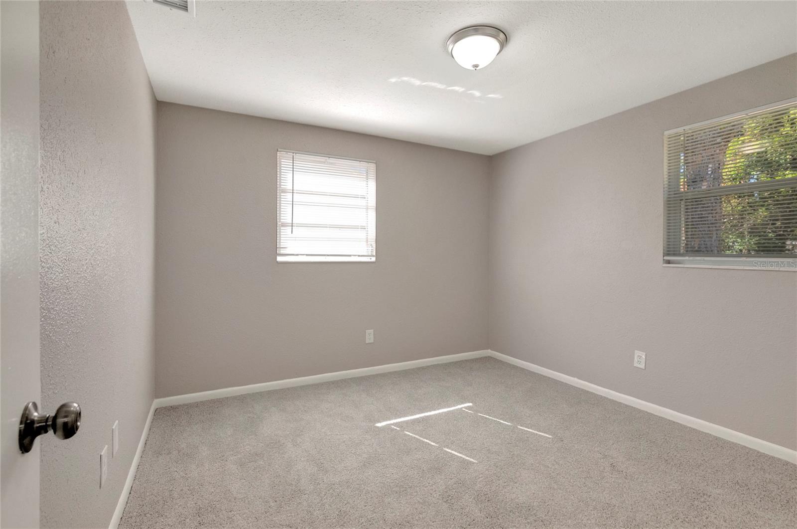 Image 18 of 27 For 4909 84th Street