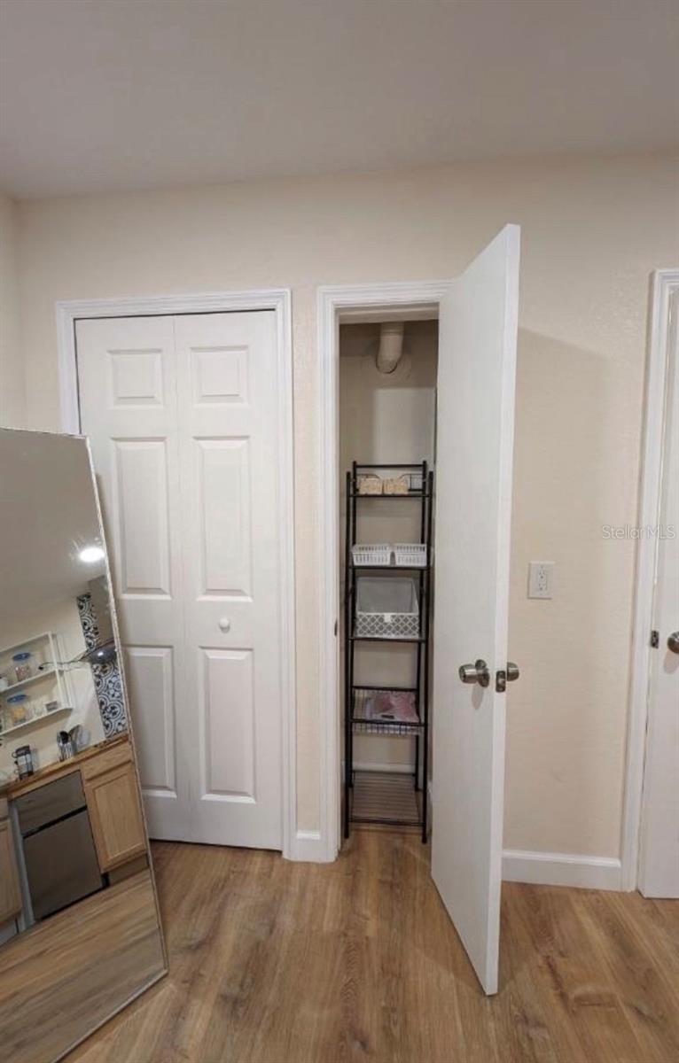 Image 6 of 71 For 405 Orion Avenue