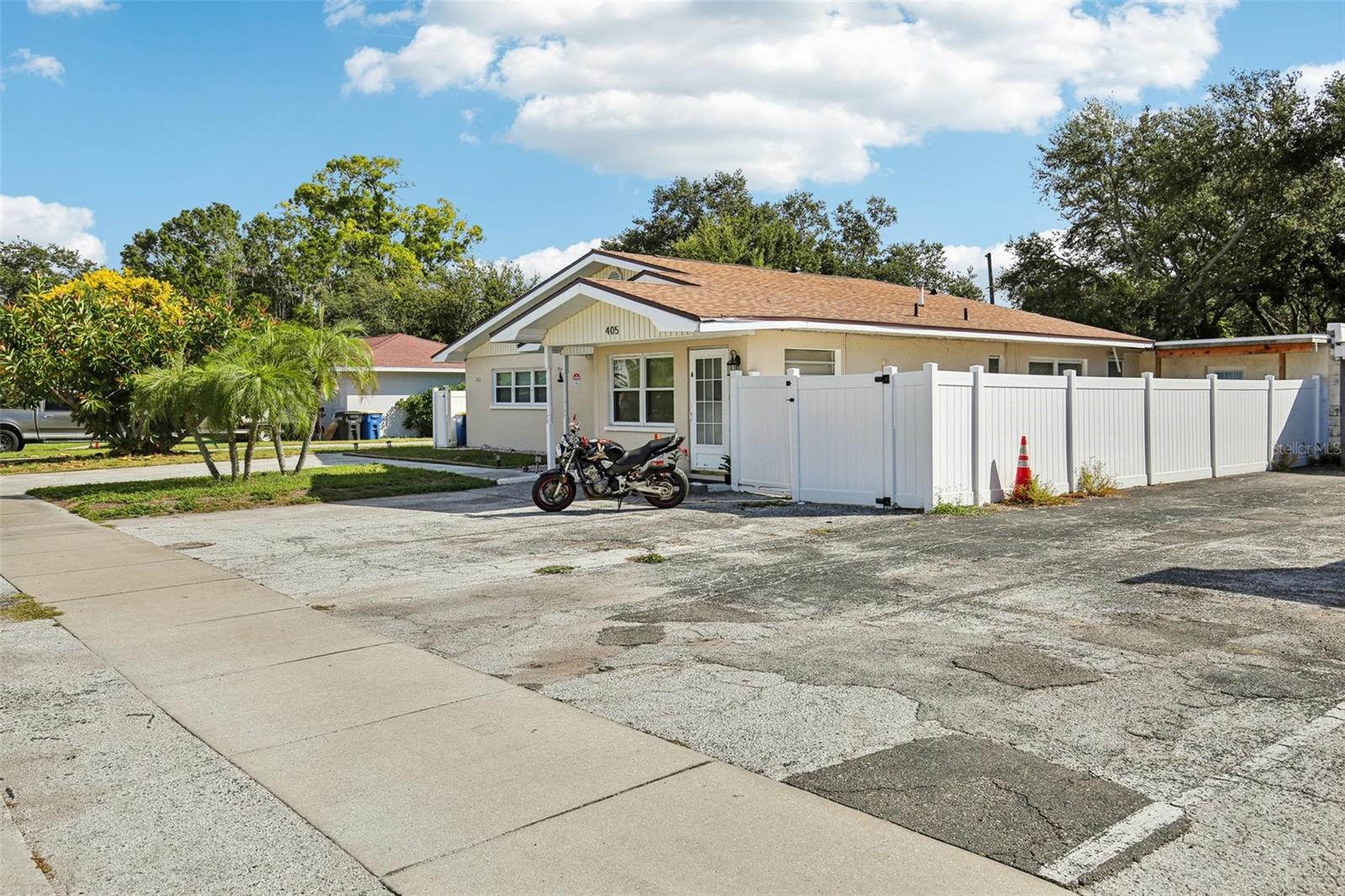 Image 67 of 71 For 405 Orion Avenue