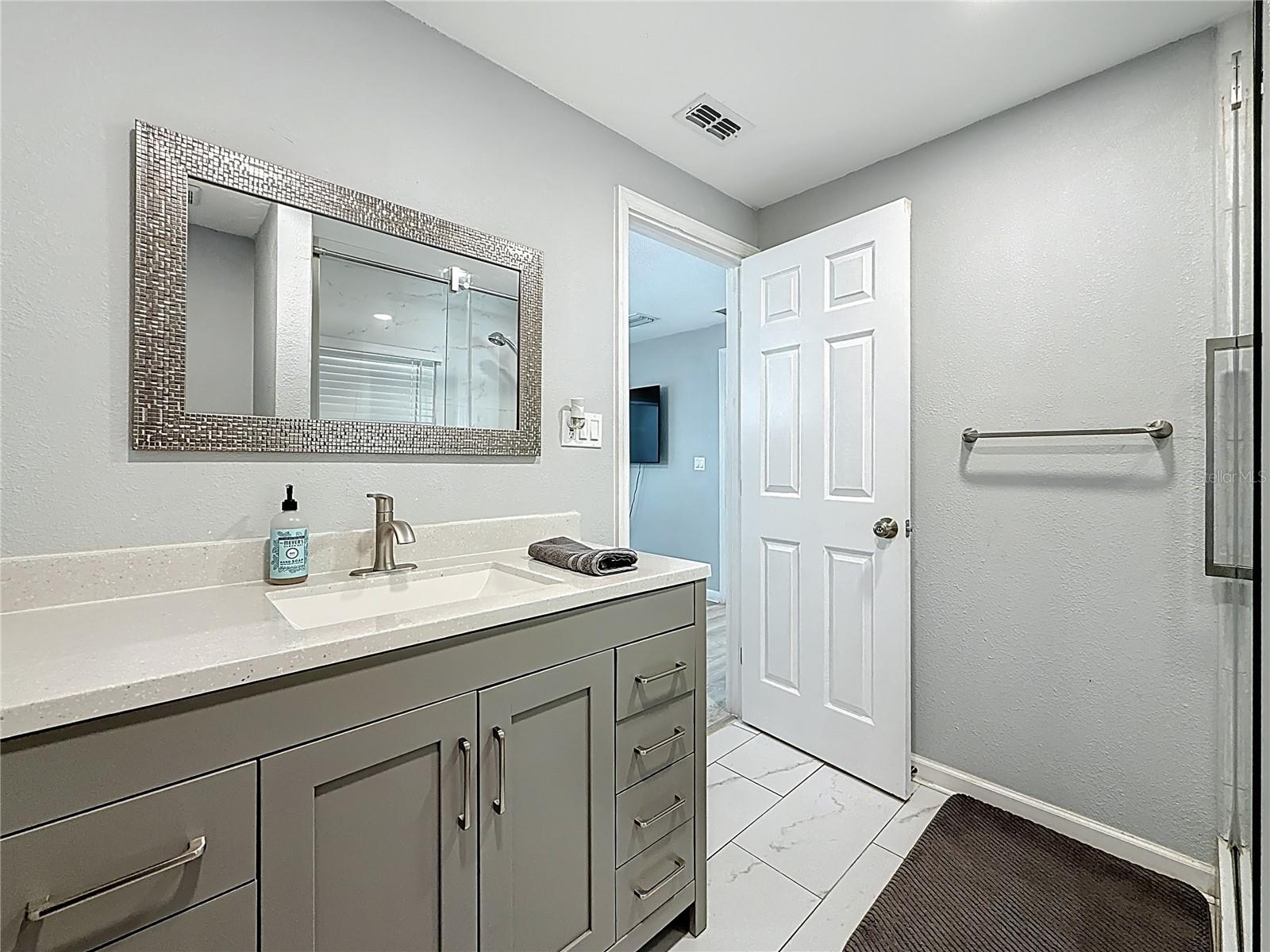 Image 20 of 34 For 1408 Rogers Street