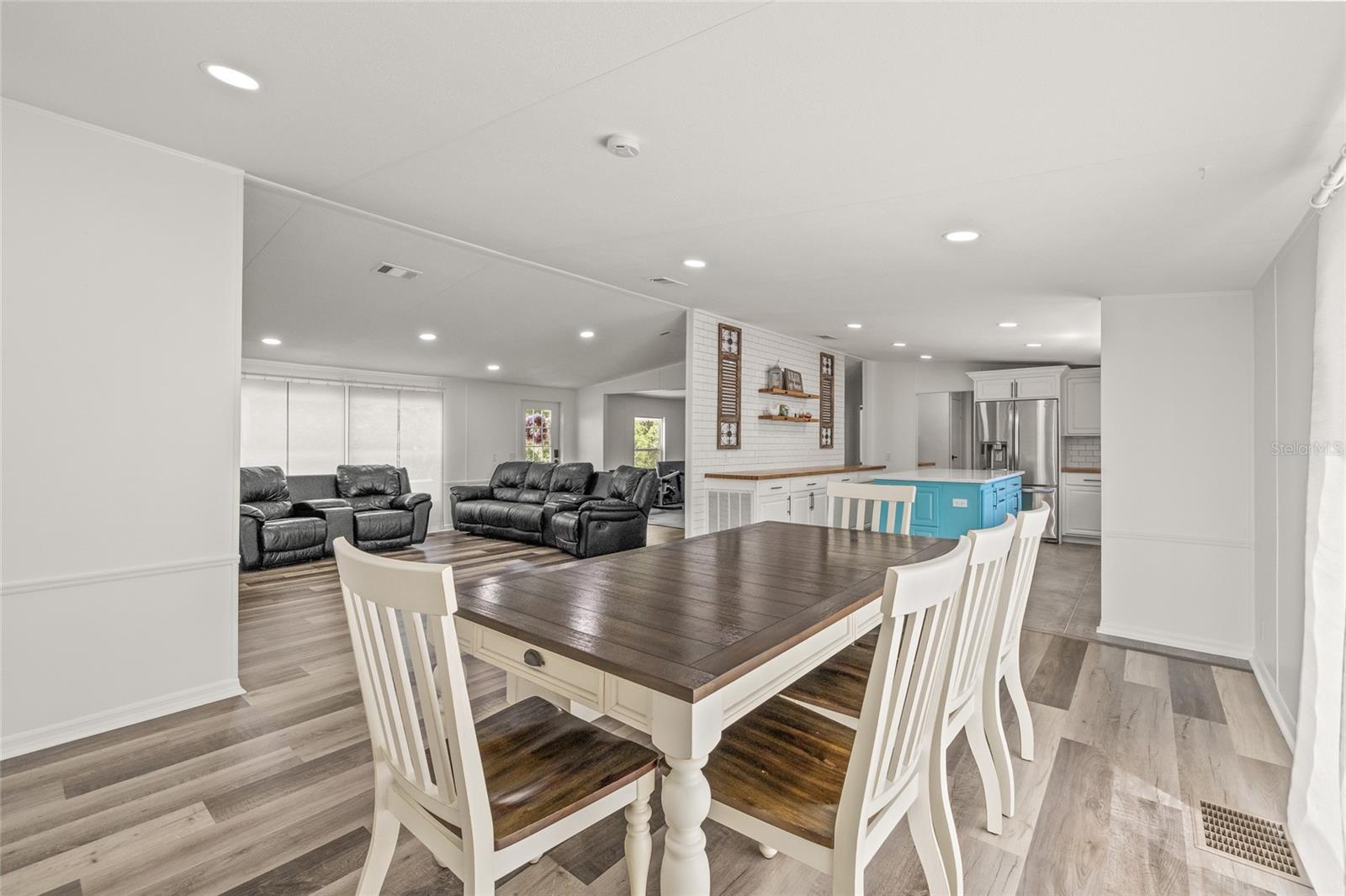 Image 18 of 76 For 4425 Pine Street