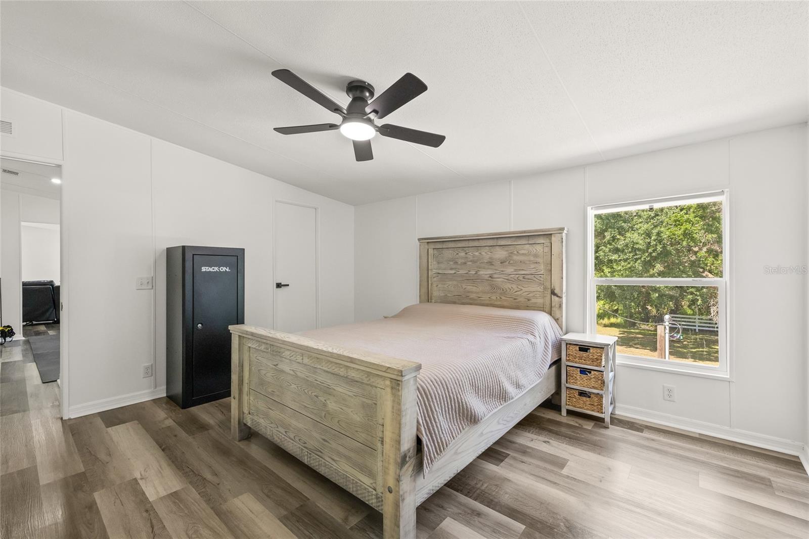 Image 28 of 76 For 4425 Pine Street