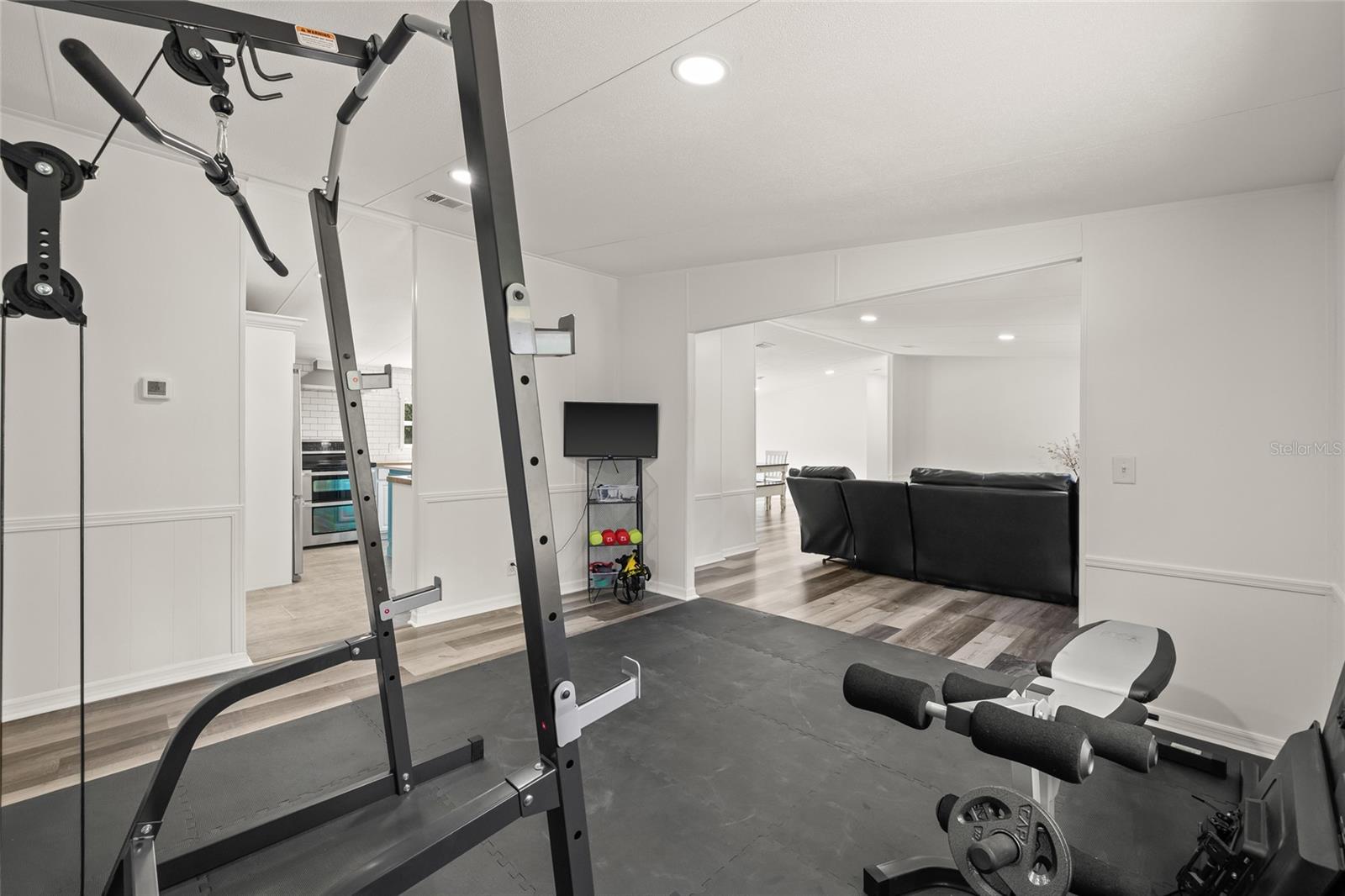 Image 33 of 76 For 4425 Pine Street