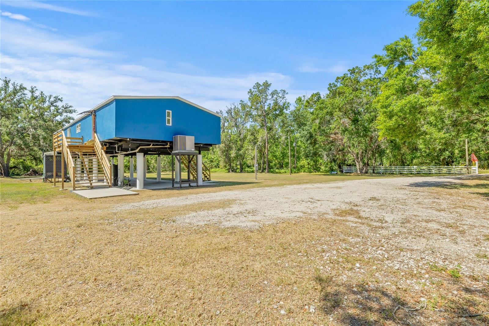 Image 56 of 76 For 4425 Pine Street