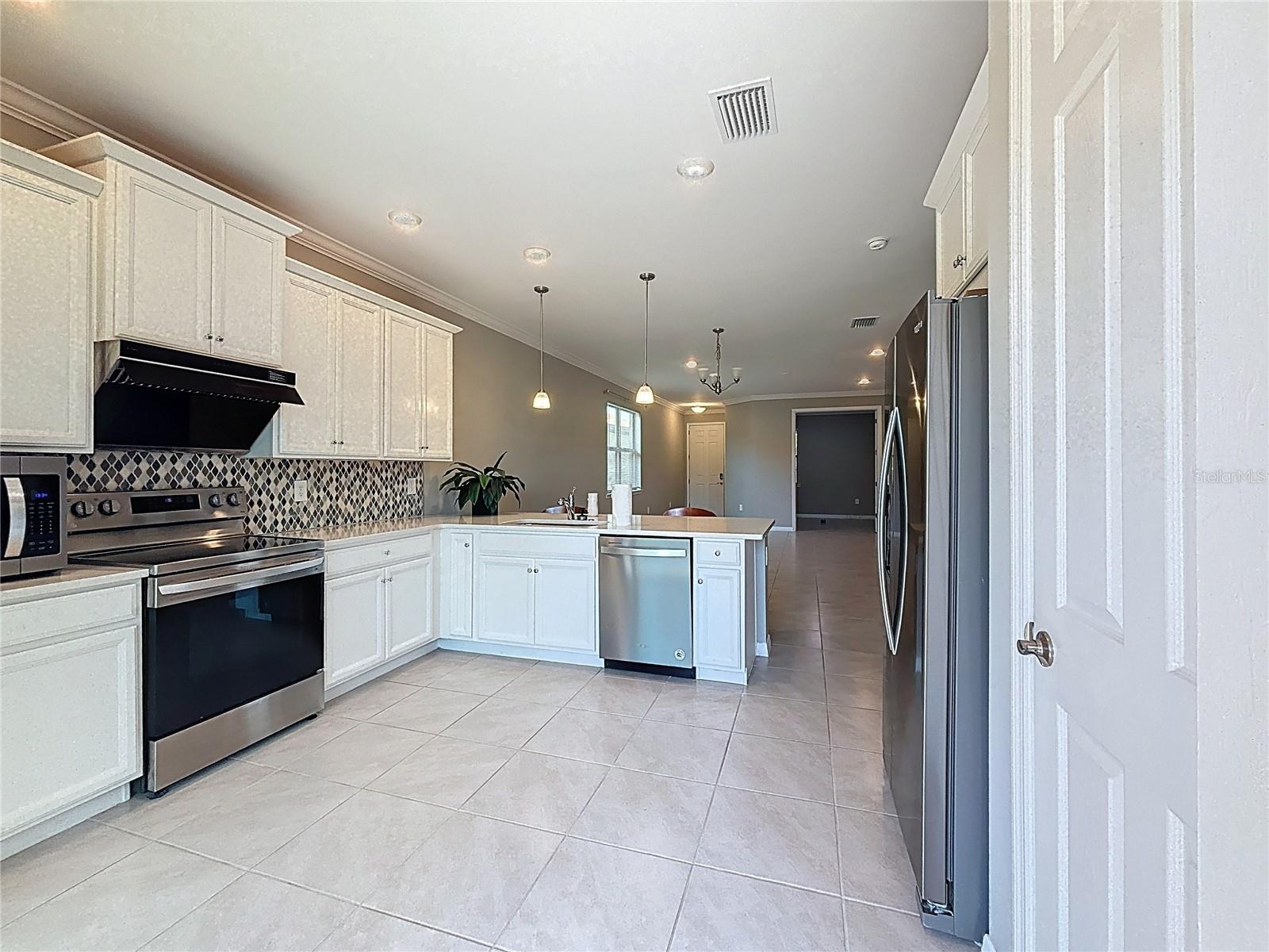 Image 8 of 45 For 177 Villoresi Boulevard