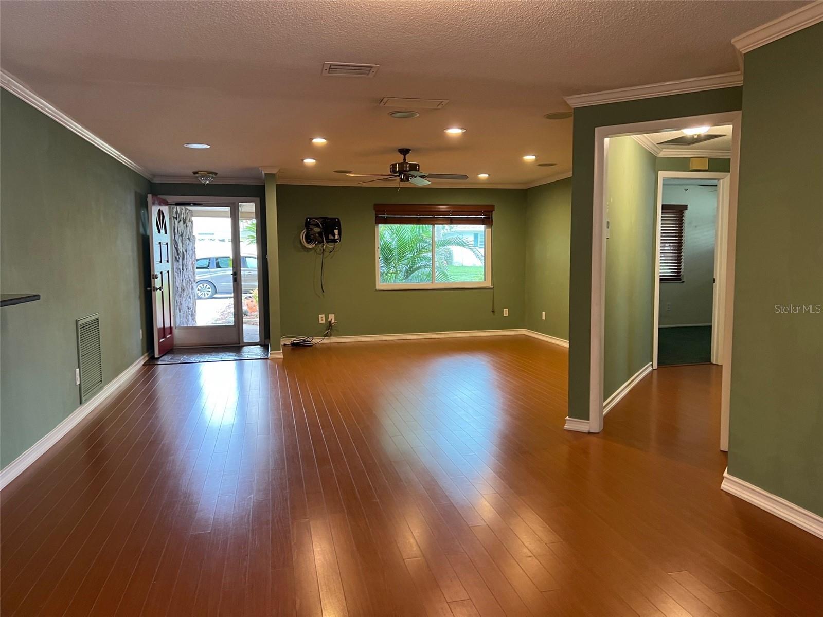 Image 22 of 28 For 3270 Causeway Drive