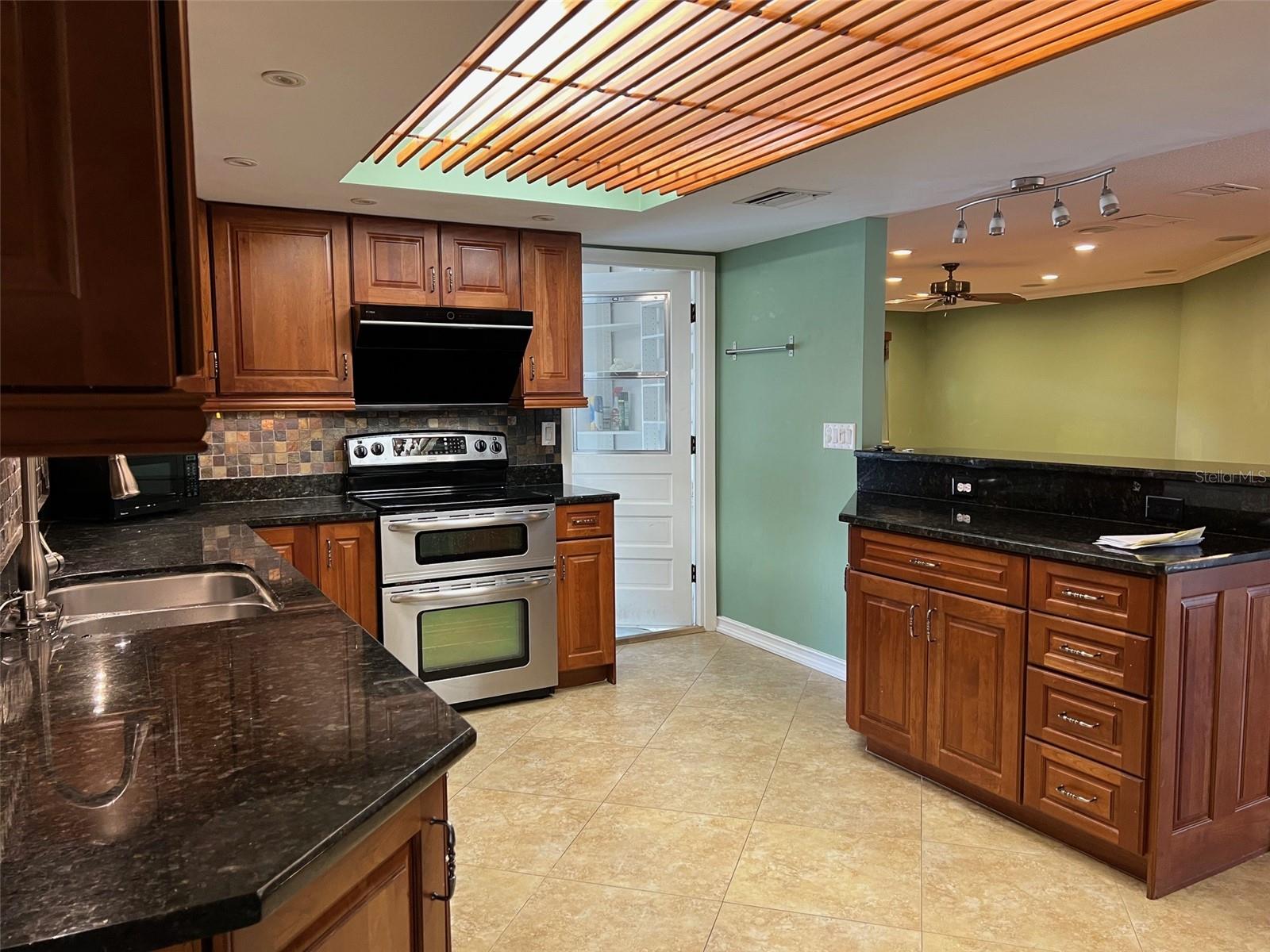 Image 9 of 28 For 3270 Causeway Drive