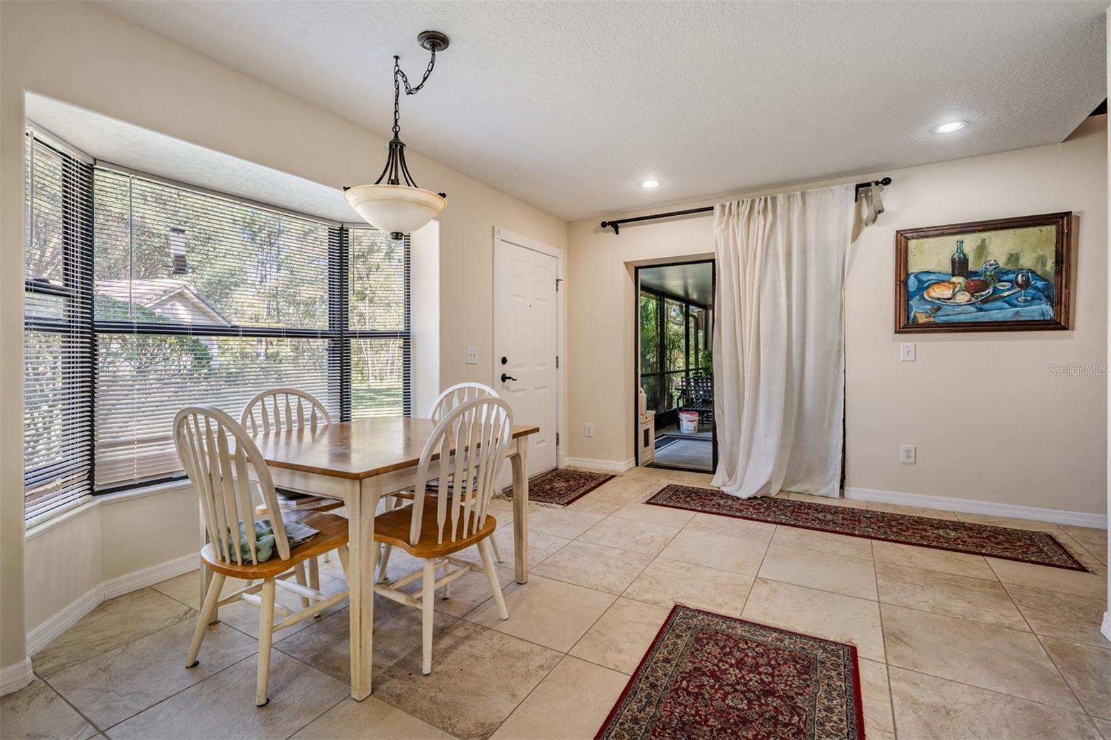 Image 21 of 60 For 17569 Fairmeadow Drive