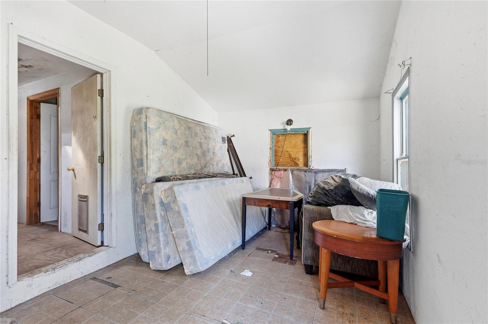 Image 11 of 61 For 15217 Myrtle Street