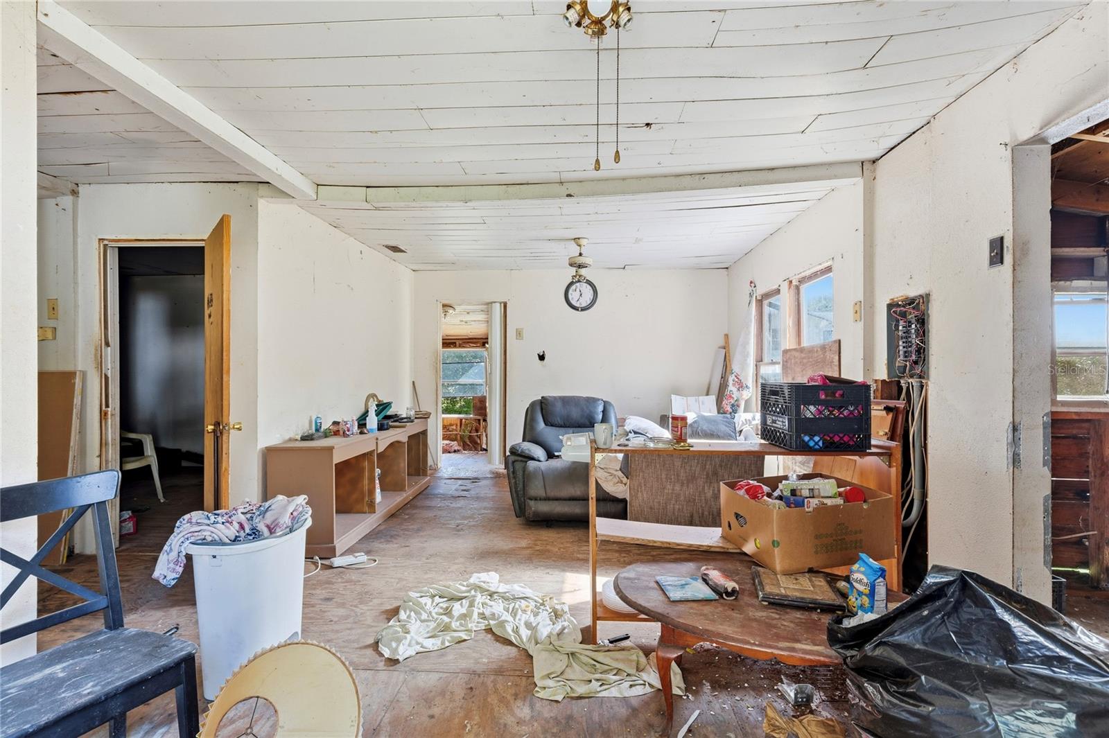 Image 17 of 61 For 15217 Myrtle Street